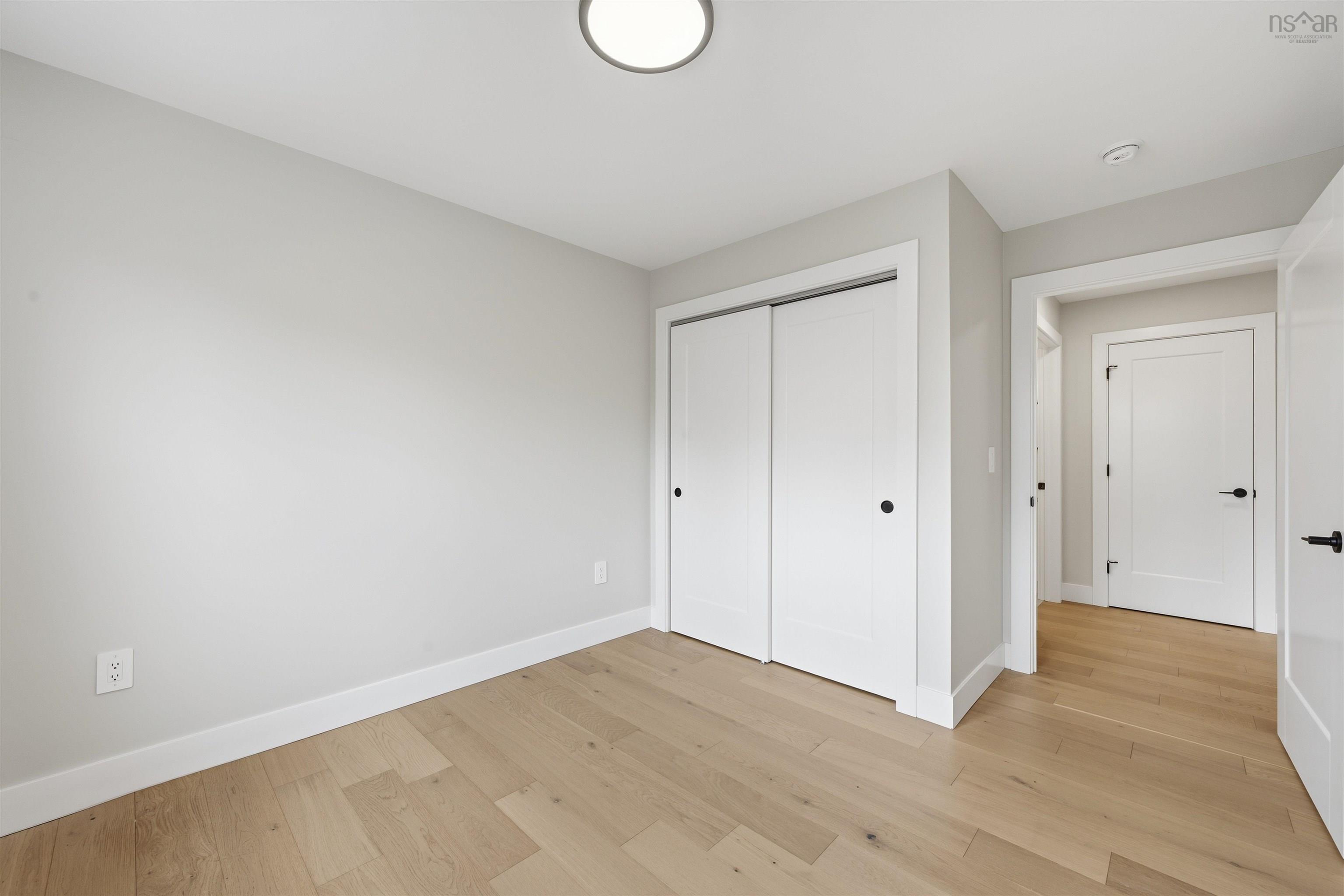 $755,000.00: 5 Trekker Drive, Bedford