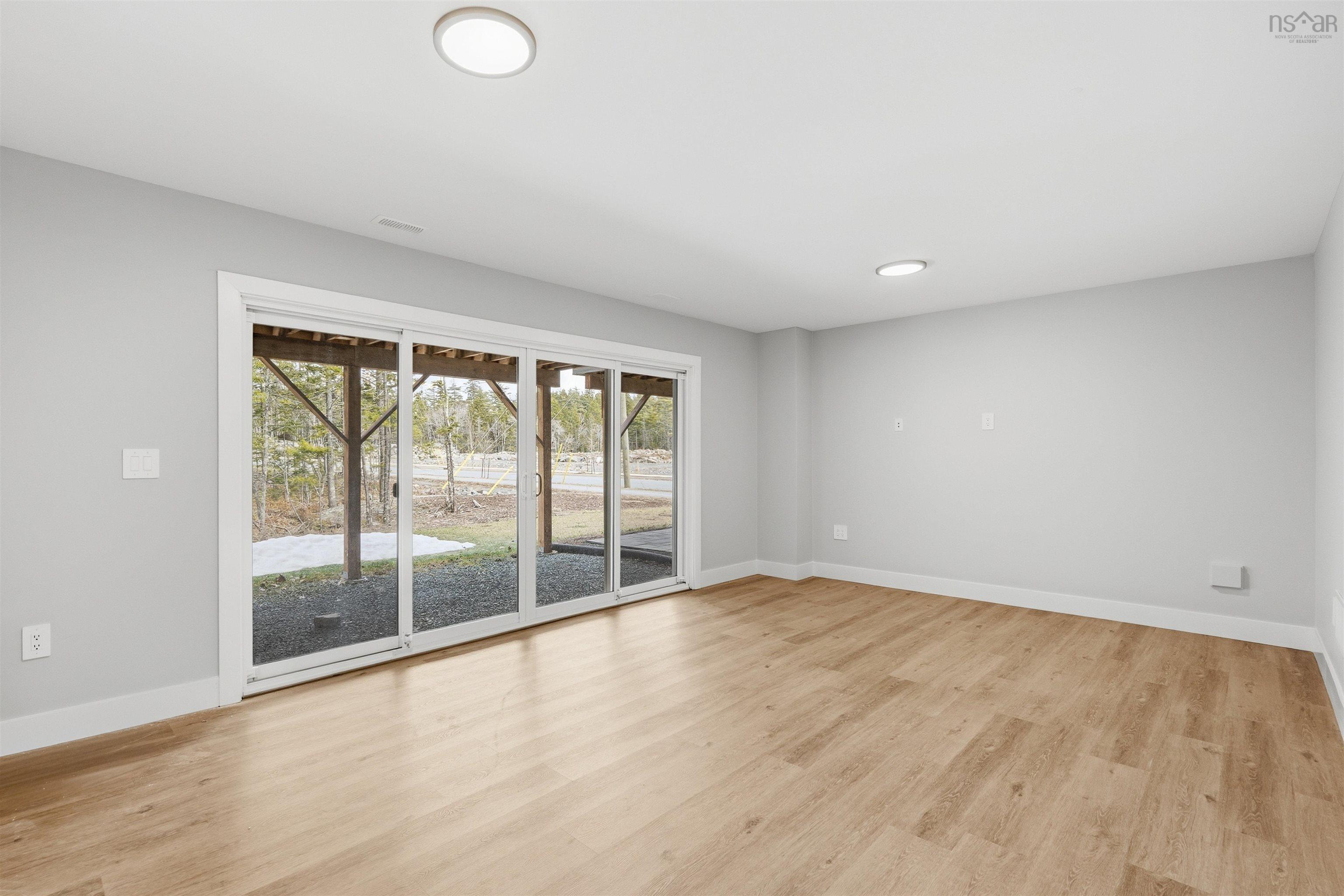 $755,000.00: 5 Trekker Drive, Bedford