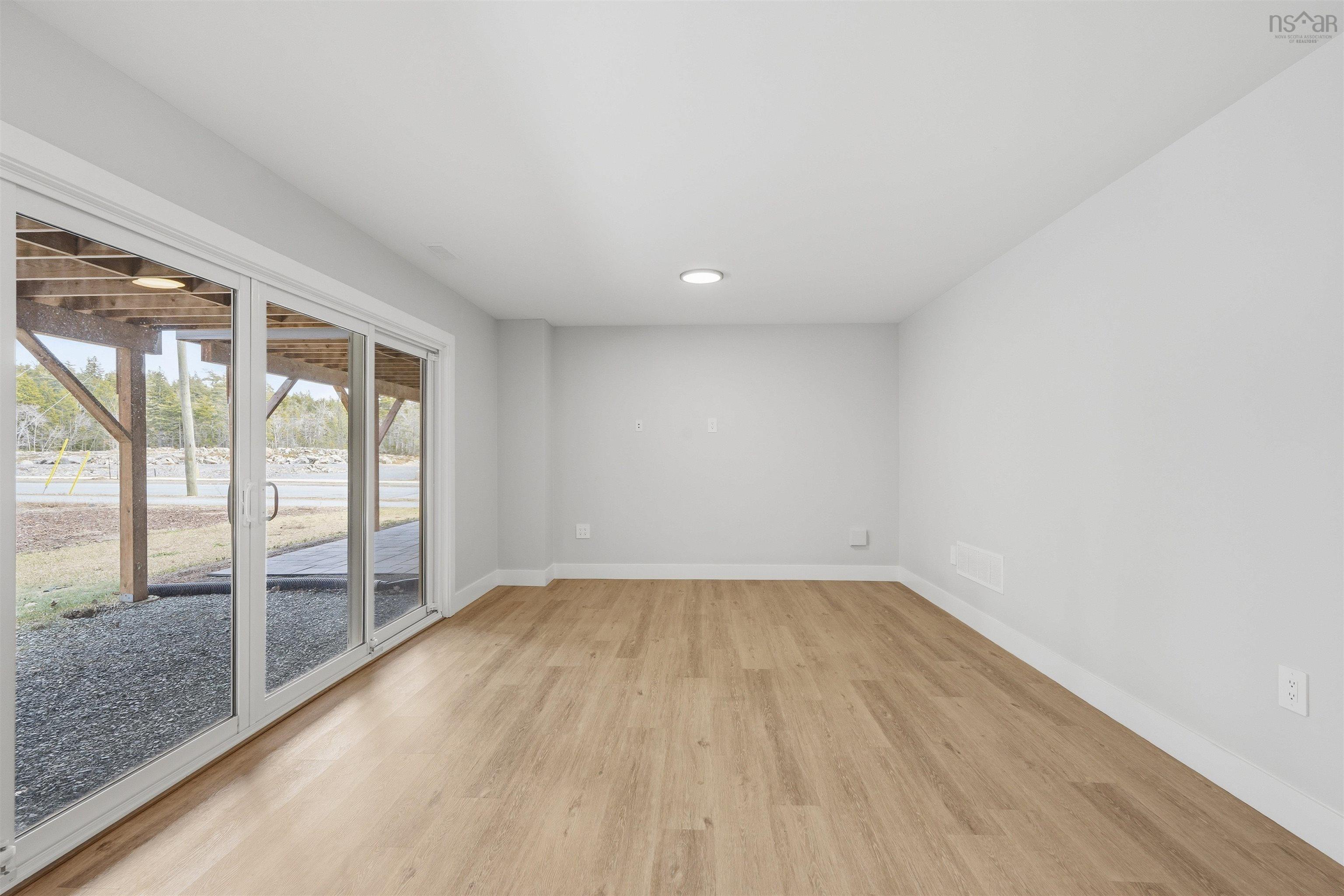 $755,000.00: 5 Trekker Drive, Bedford