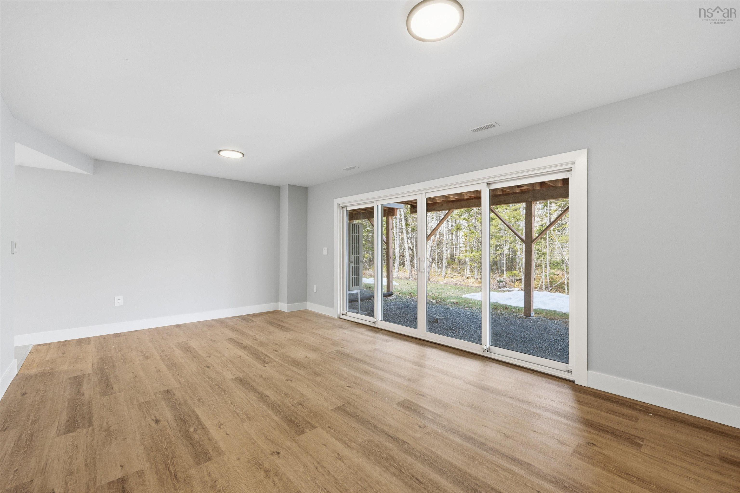 $755,000.00: 5 Trekker Drive, Bedford