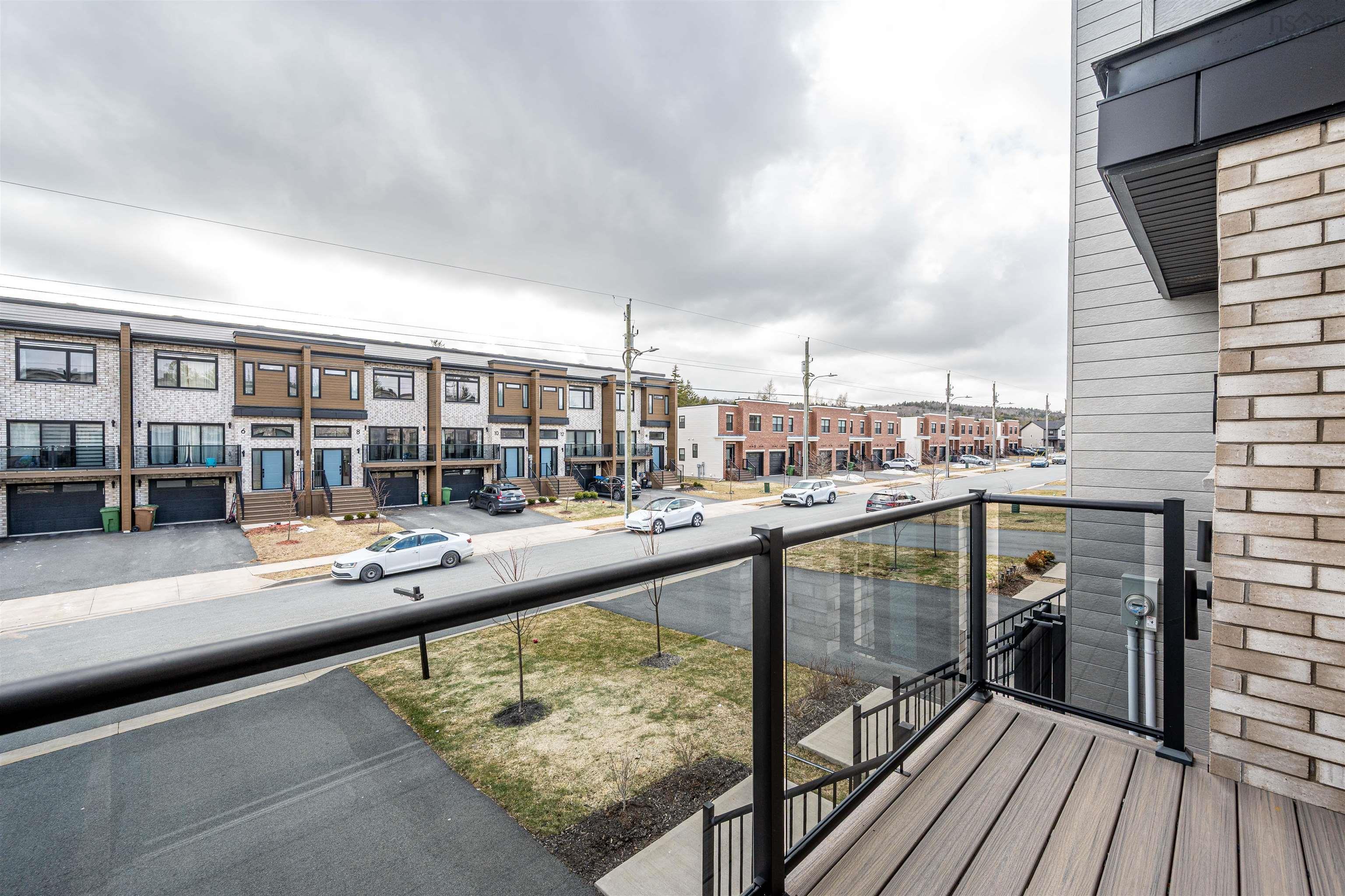 $755,000.00: 5 Trekker Drive, Bedford