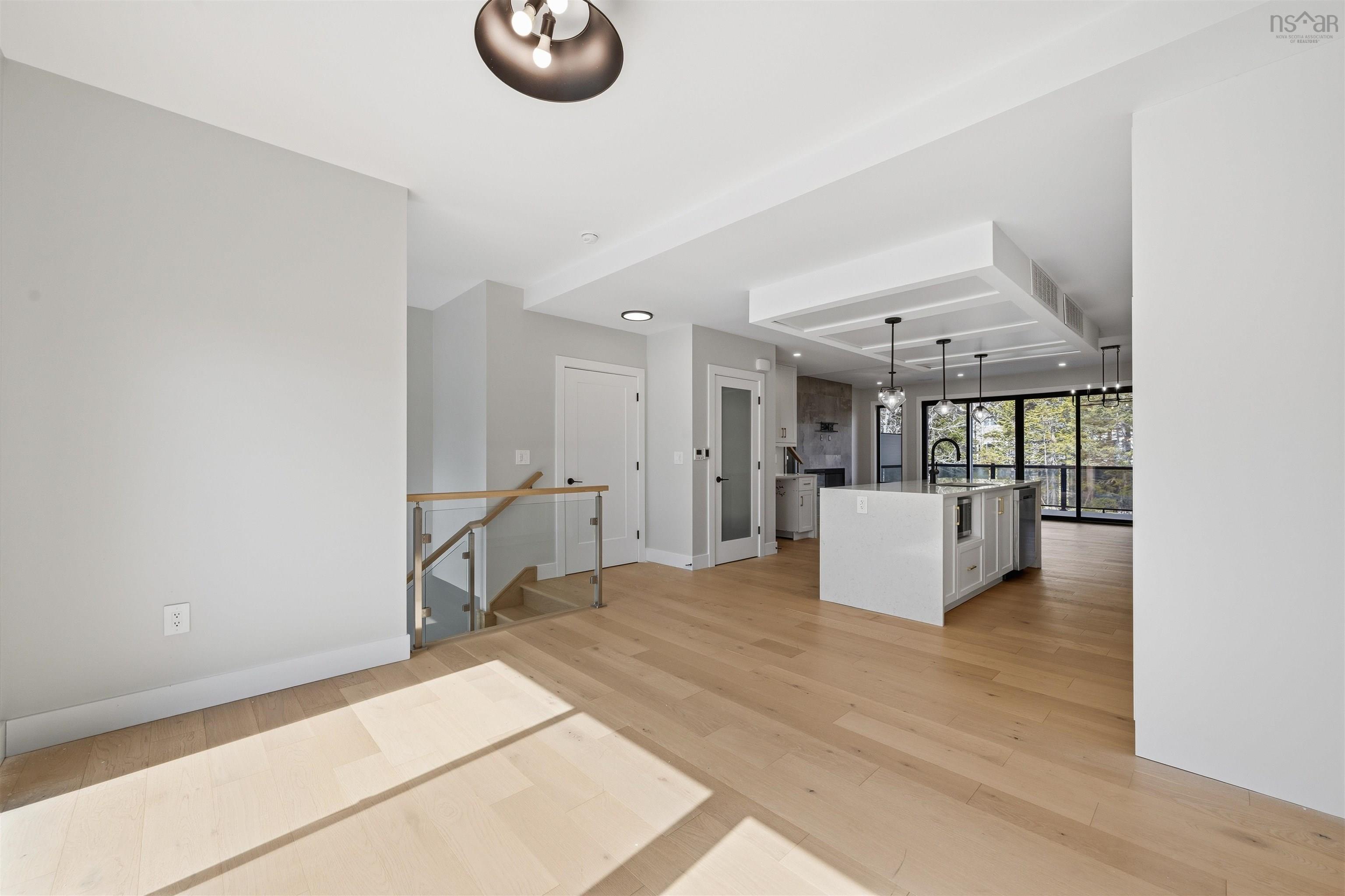 $755,000.00: 5 Trekker Drive, Bedford