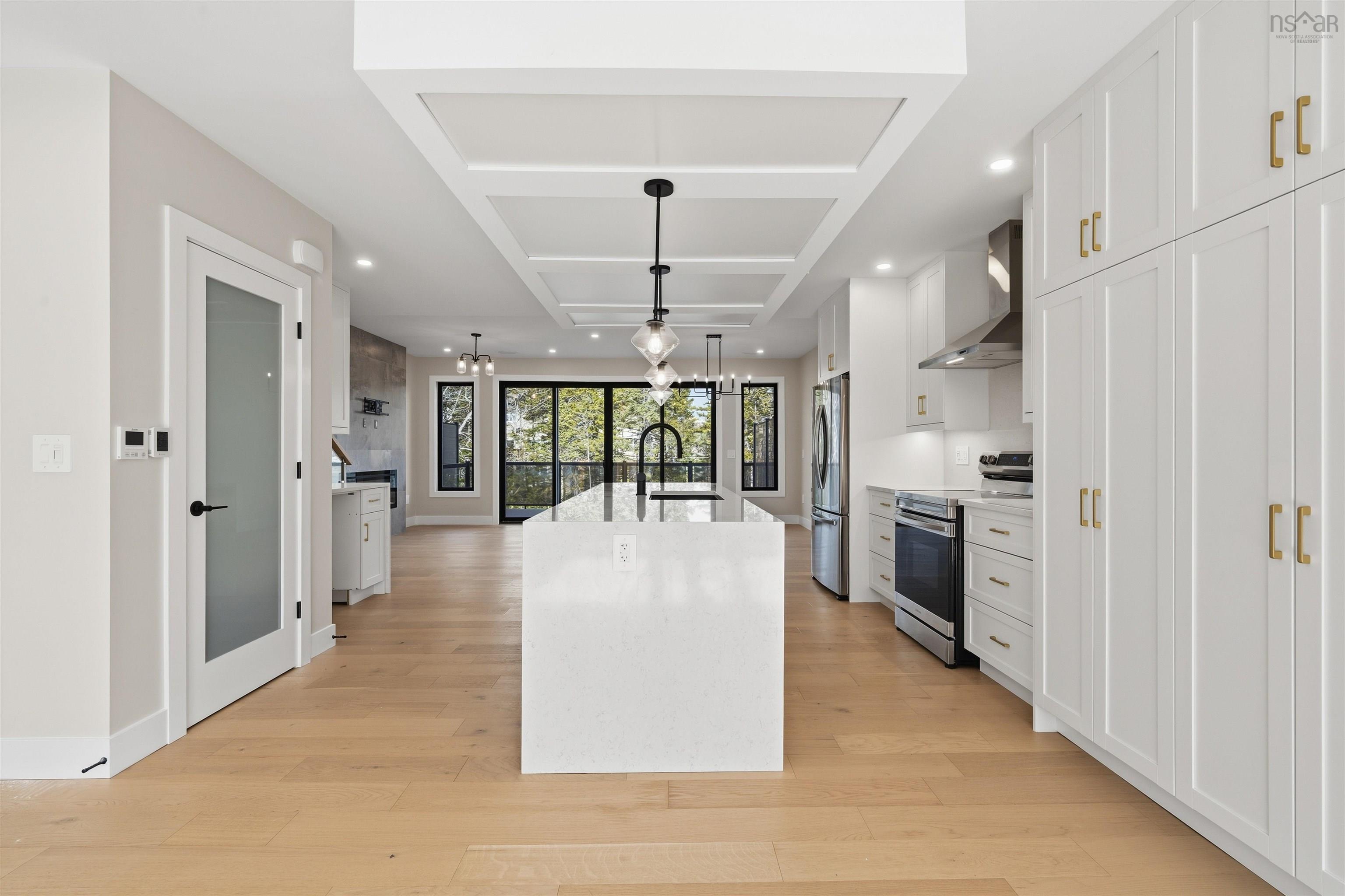 $755,000.00: 5 Trekker Drive, Bedford