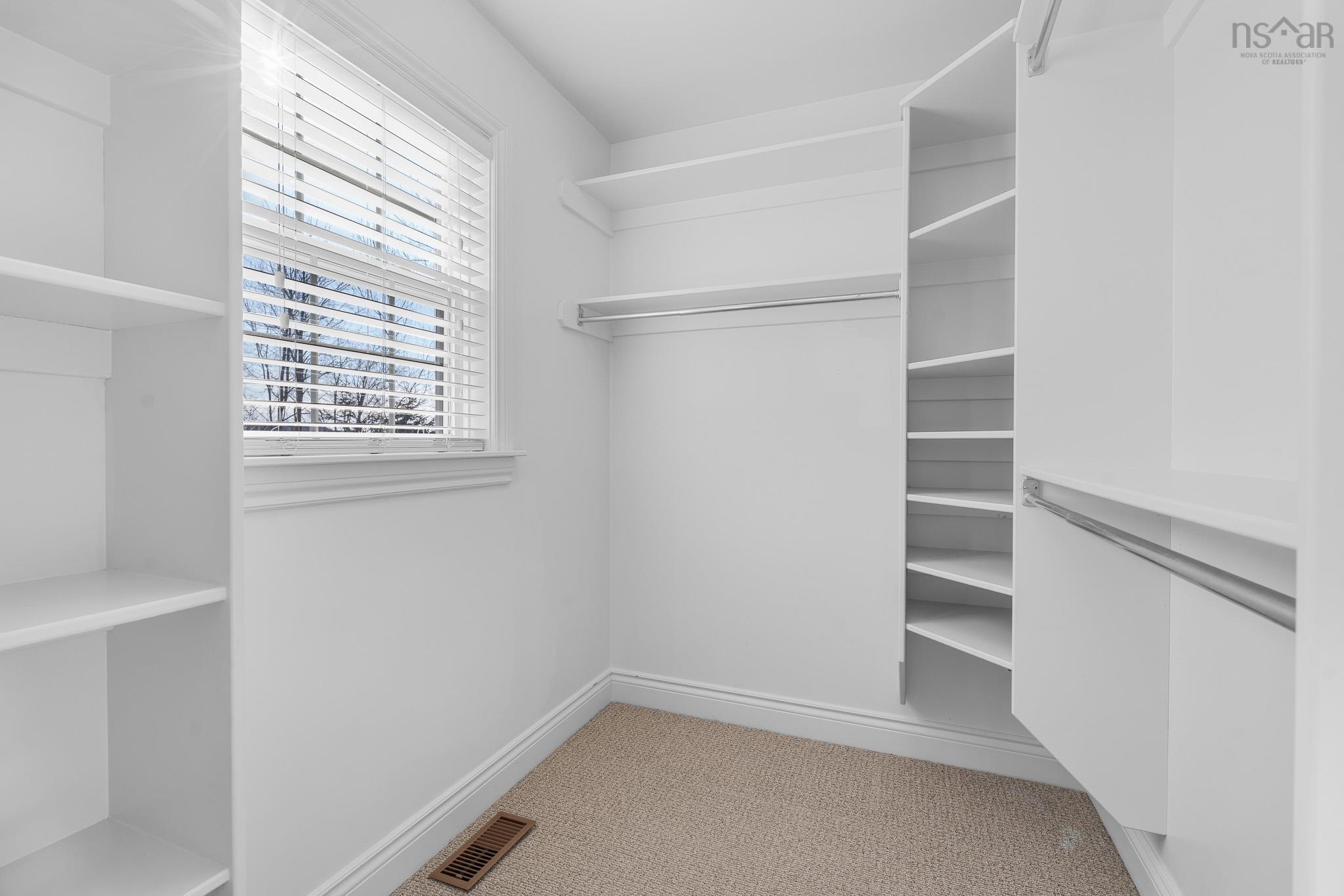 $950,000.00: 147 Crooked Stick Pass, Beaver Bank