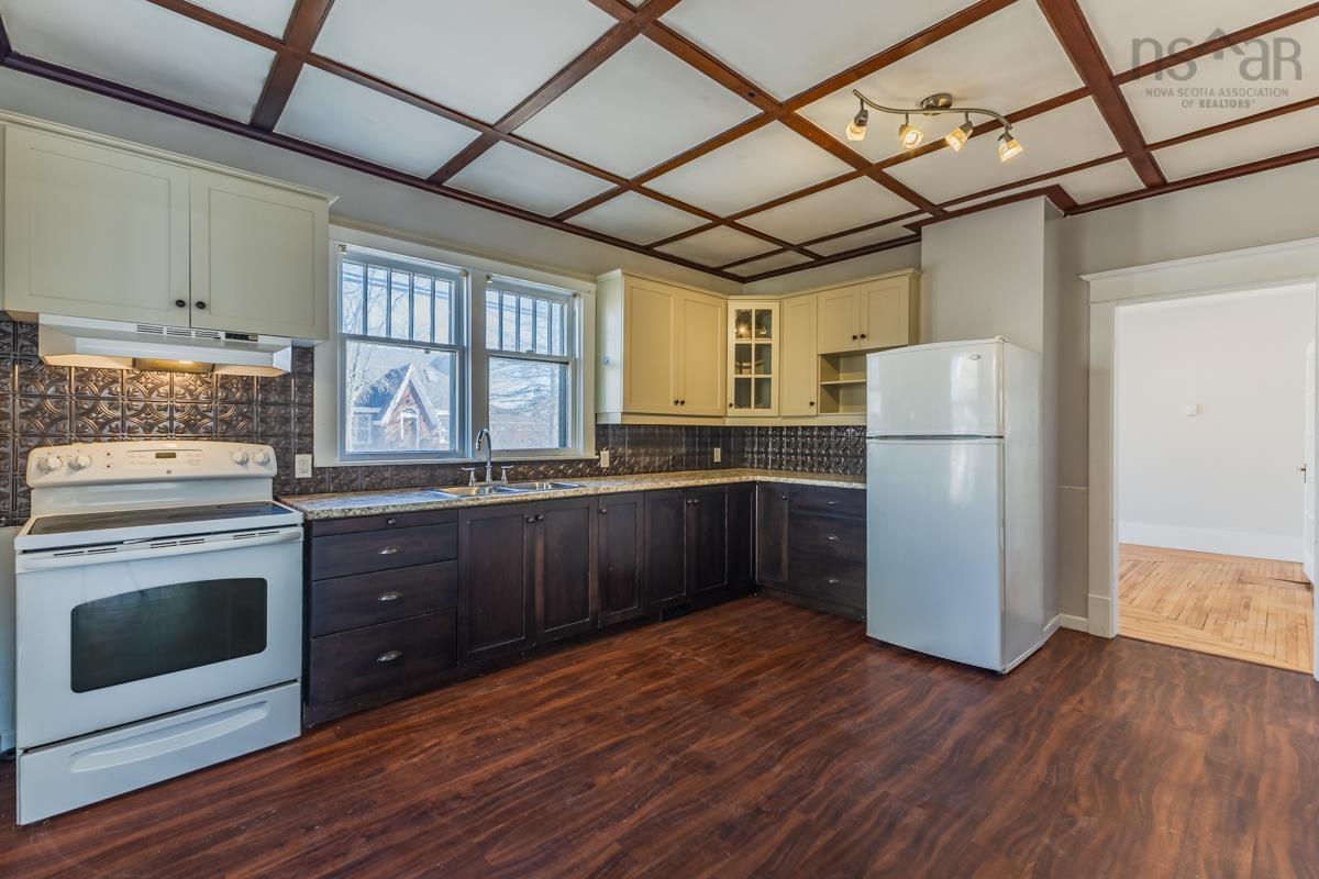 $635,000.00: 104 LORNE Street, Truro