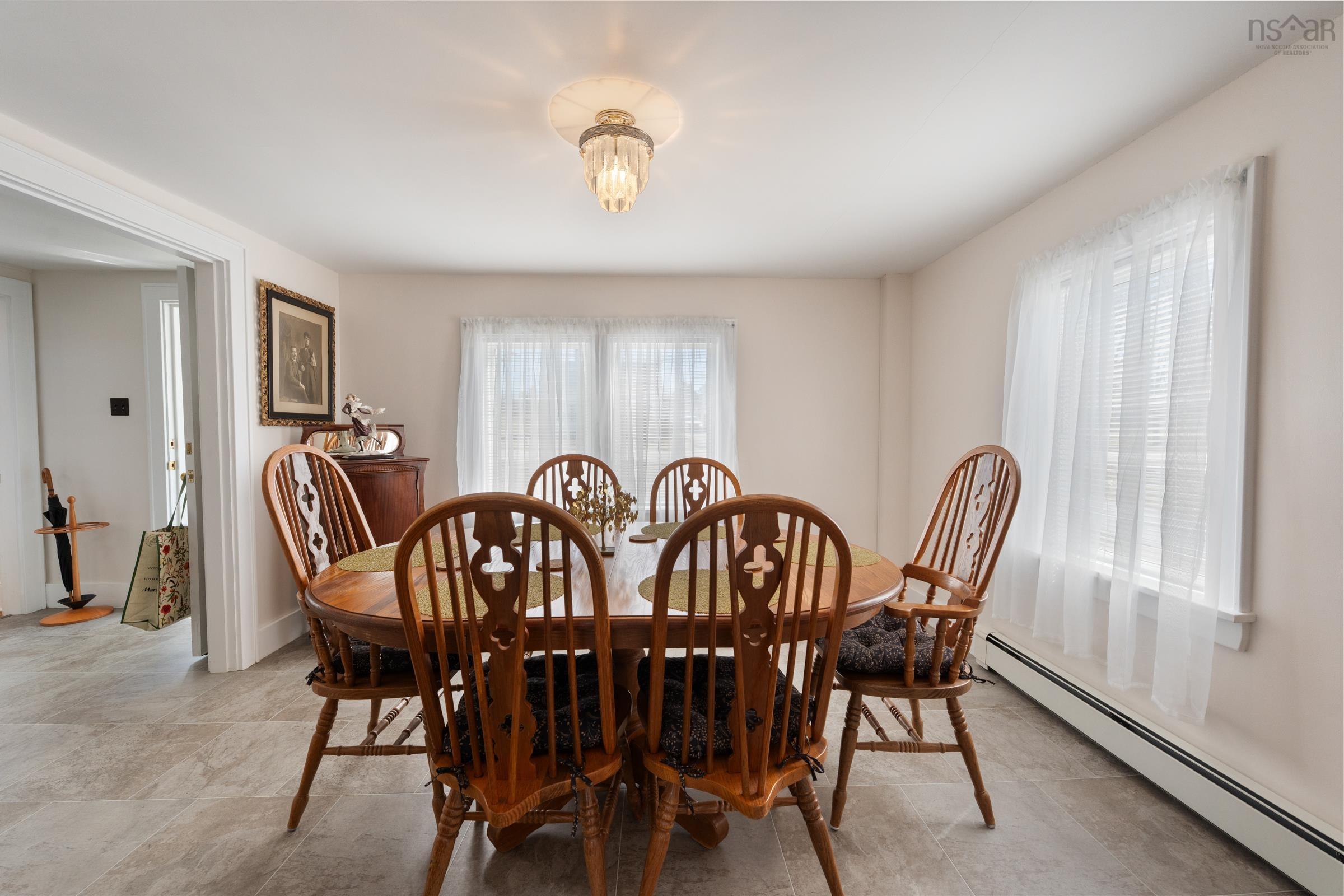 $299,000.00: 853 Highway 340, South Ohio