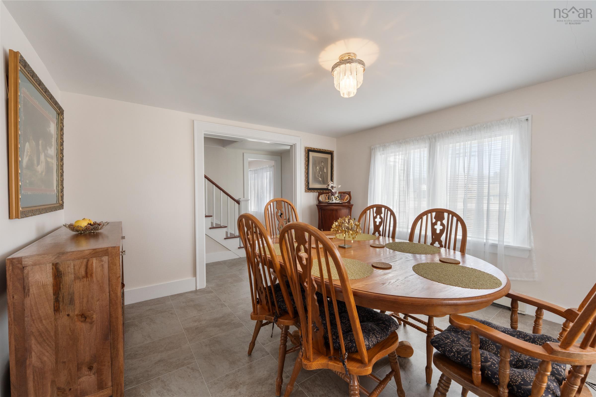 $299,000.00: 853 Highway 340, South Ohio