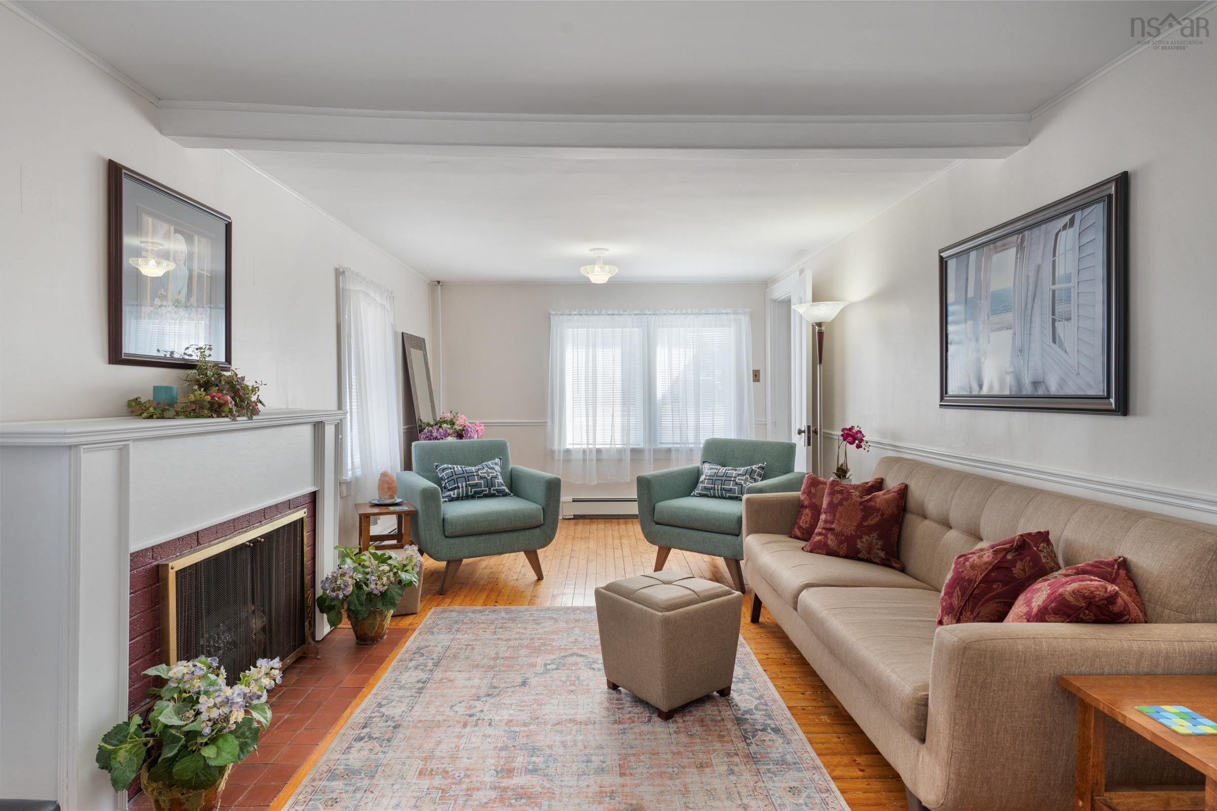 $299,000.00: 853 Highway 340, South Ohio