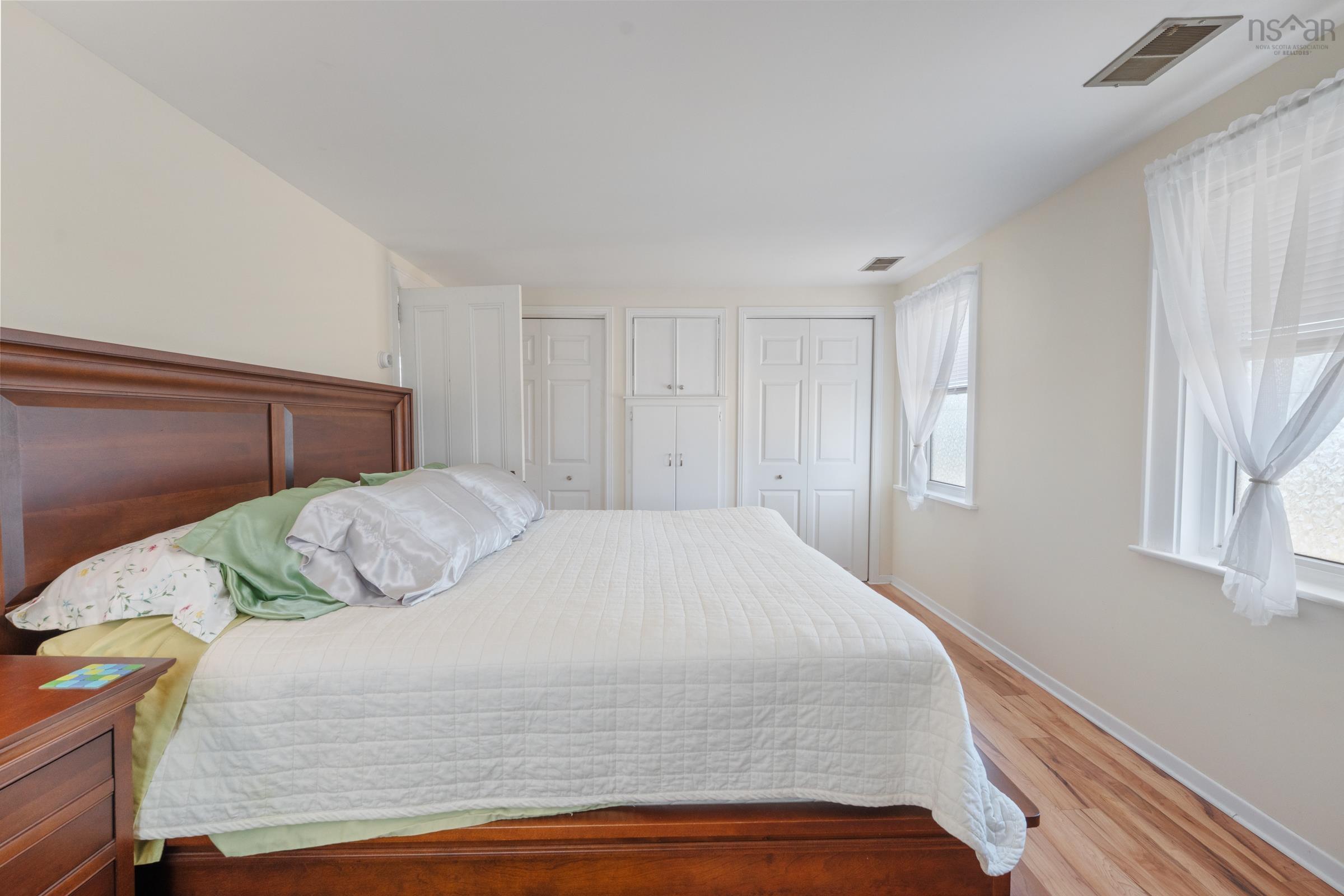 $299,000.00: 853 Highway 340, South Ohio