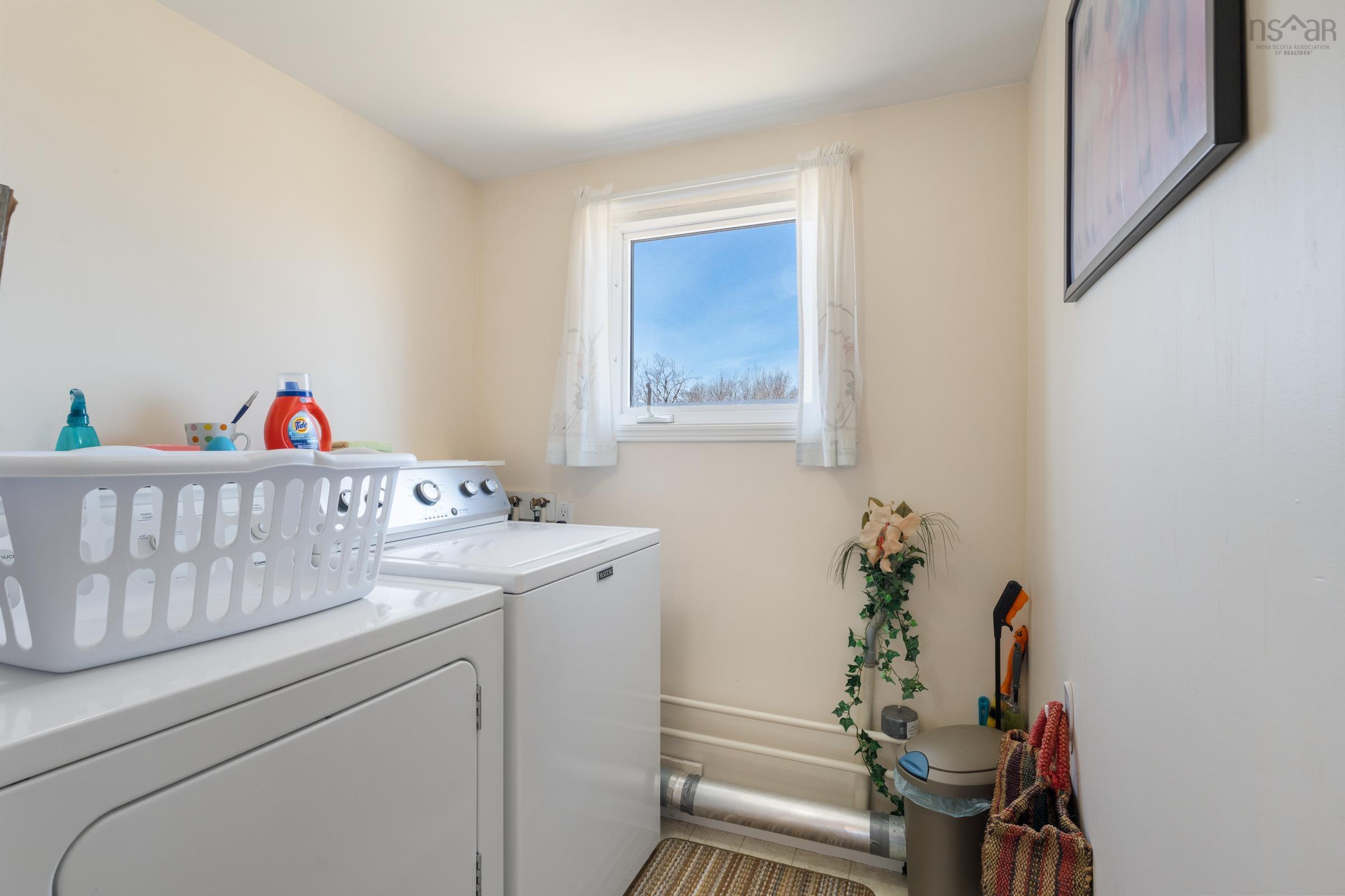 $299,000.00: 853 Highway 340, South Ohio