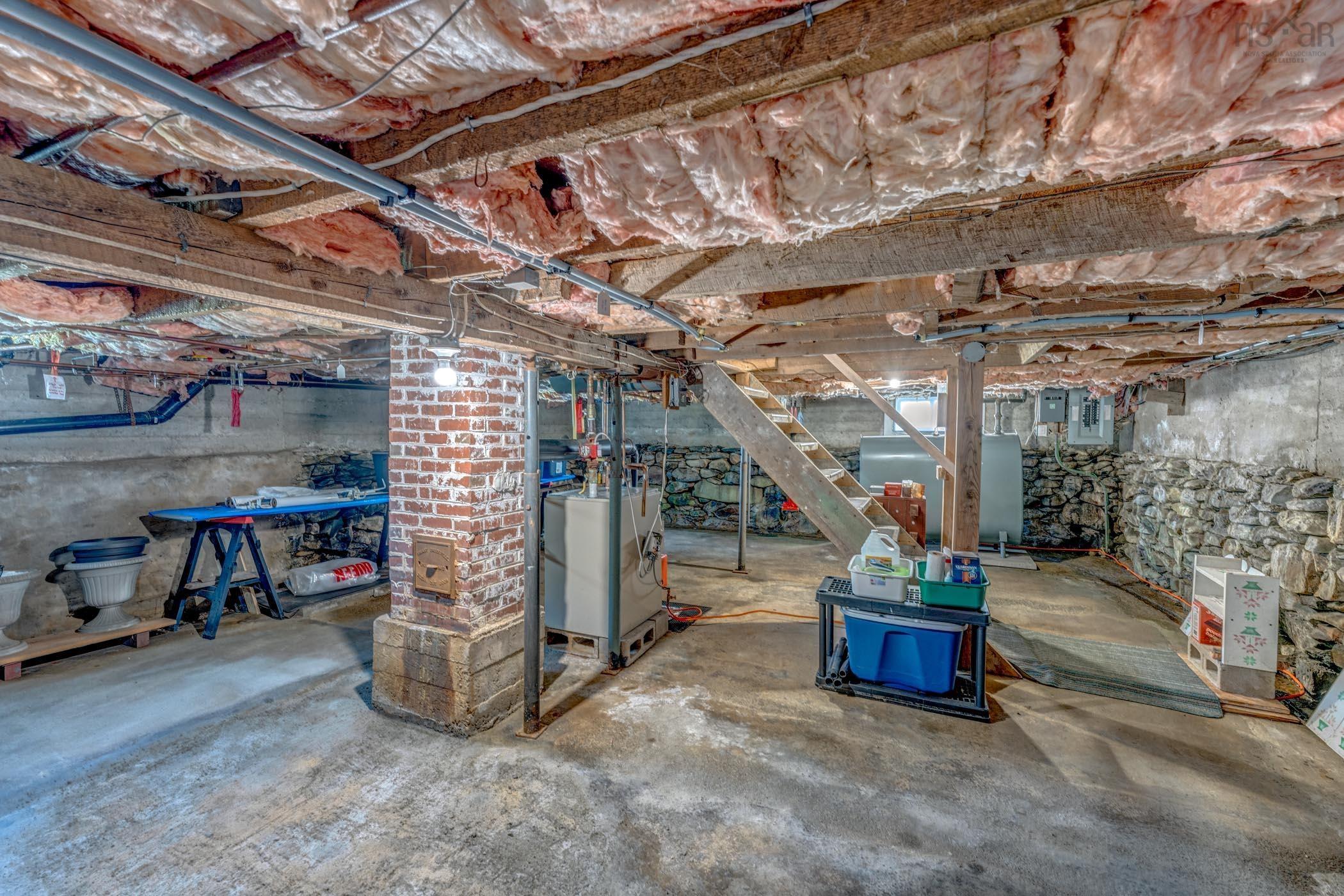 $299,000.00: 853 Highway 340, South Ohio