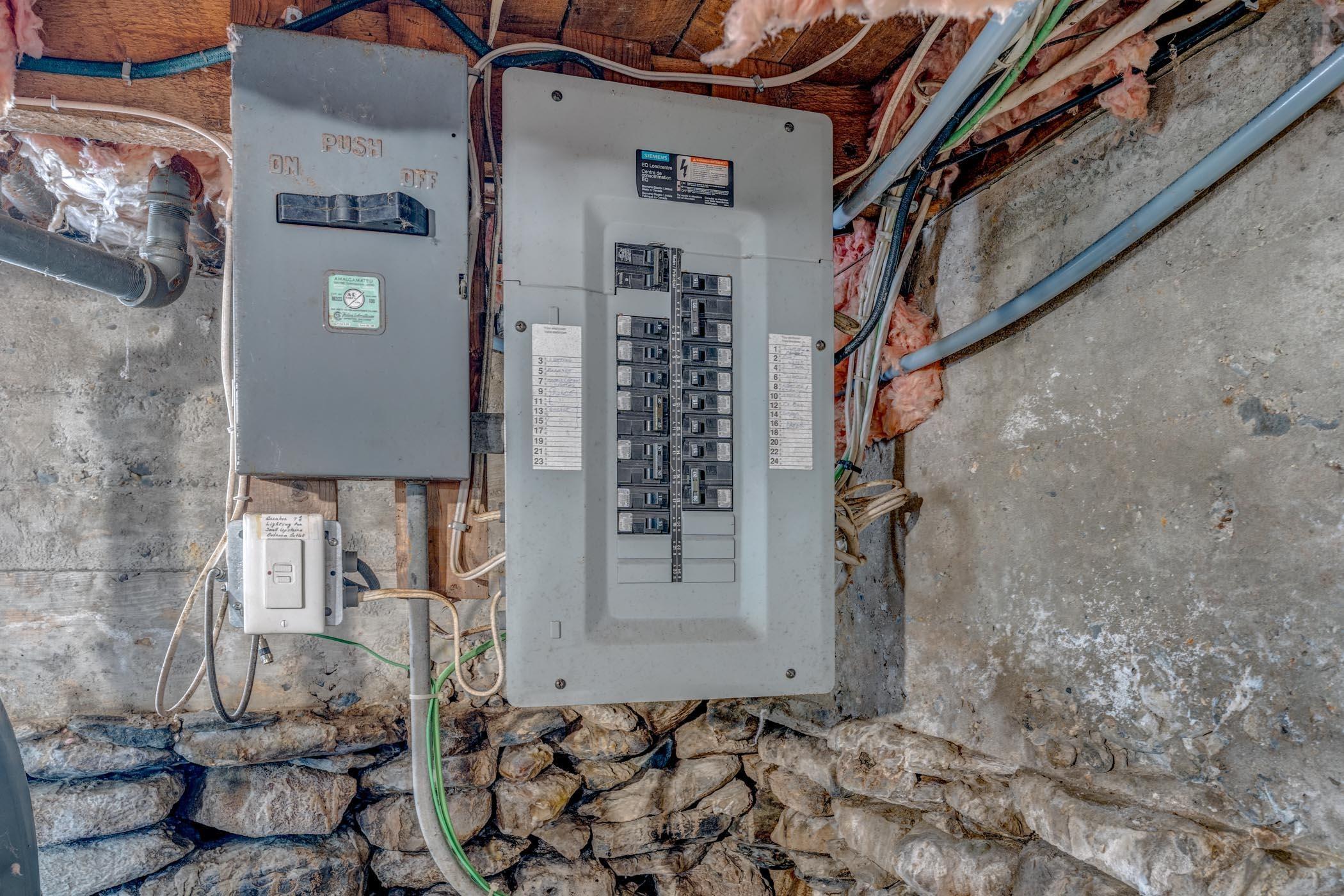 $299,000.00: 853 Highway 340, South Ohio