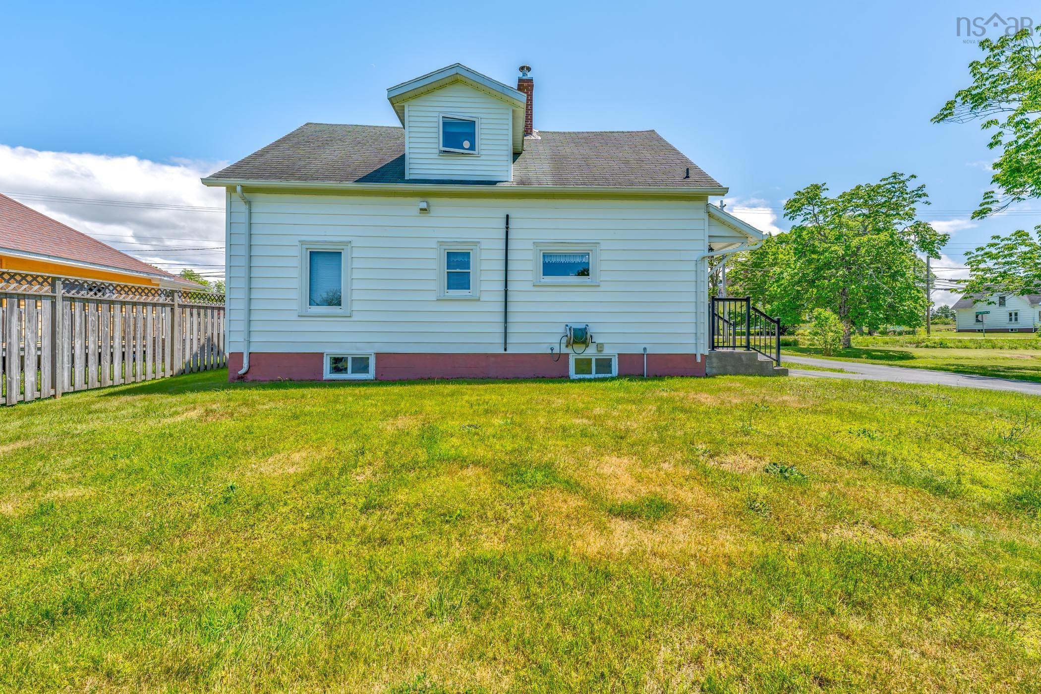 $299,000.00: 853 Highway 340, South Ohio