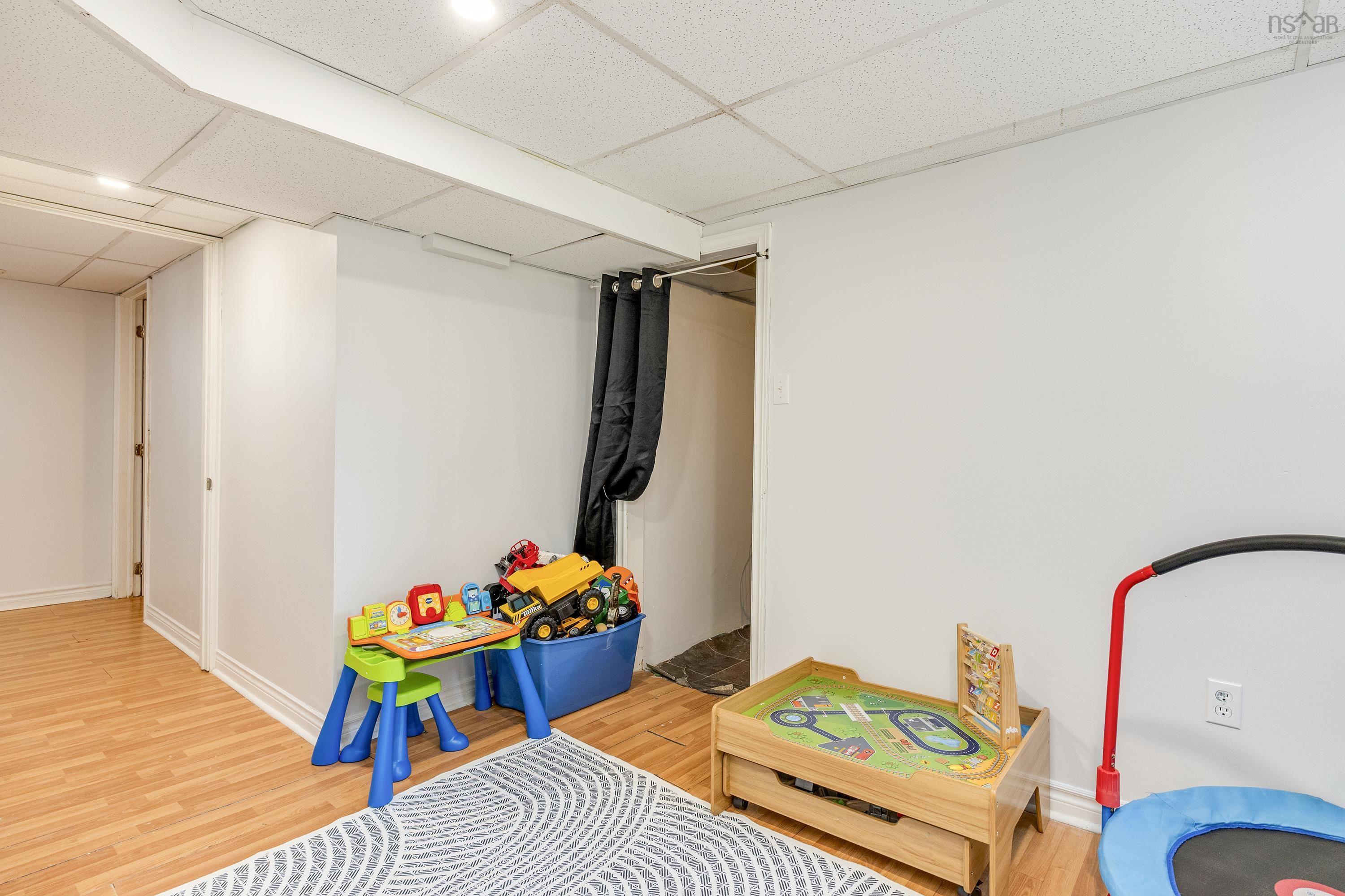 $349,900.00: 12 Porters Avenue, Hantsport