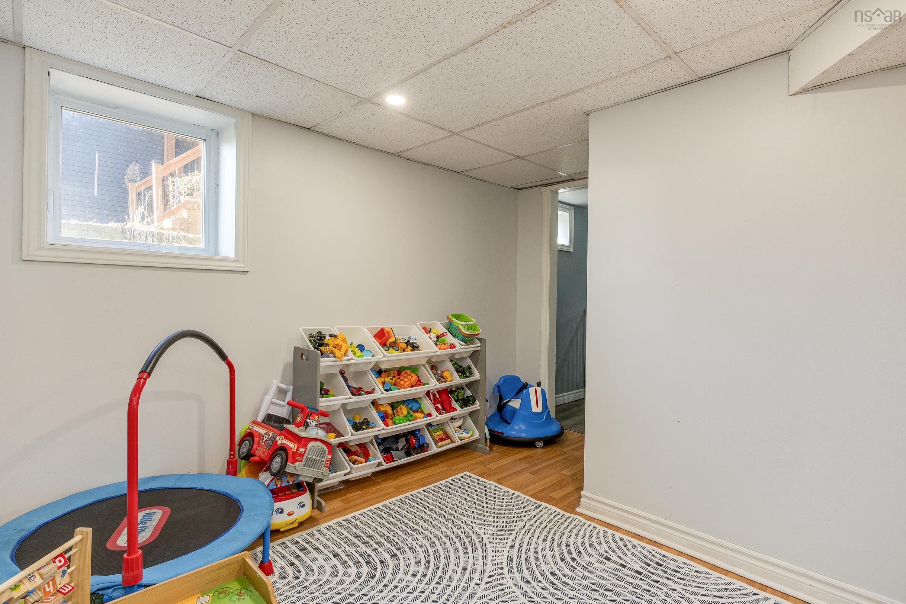 $349,900.00: 12 Porters Avenue, Hantsport