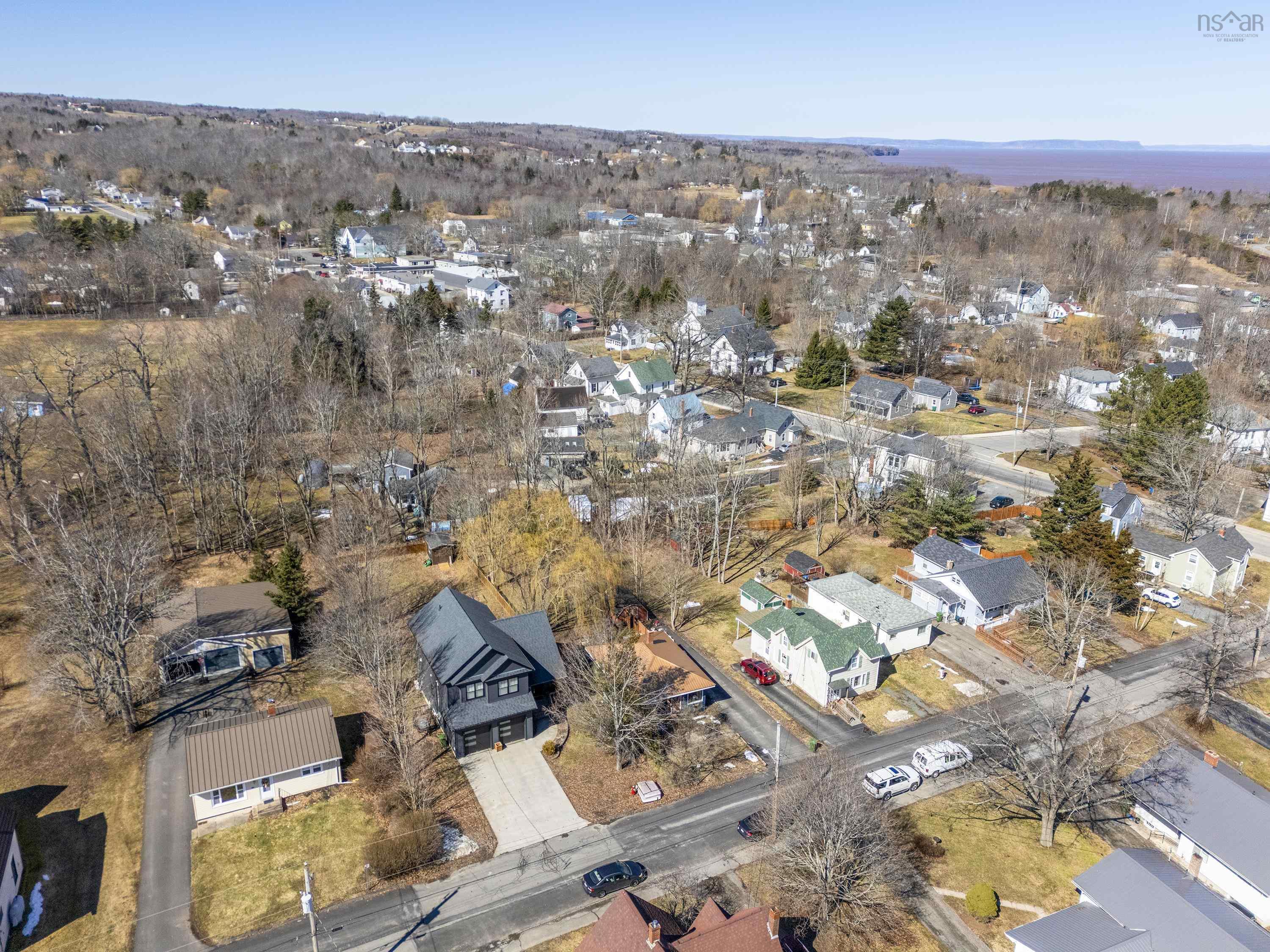 $349,900.00: 12 Porters Avenue, Hantsport