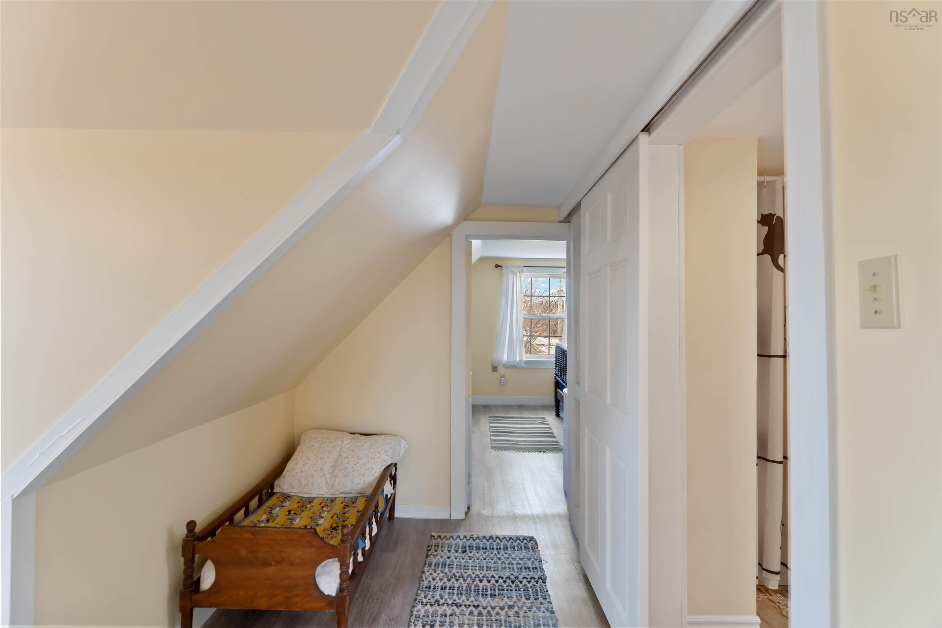 $385,000.00: 92 Lake Darling Road, Darlings Lake