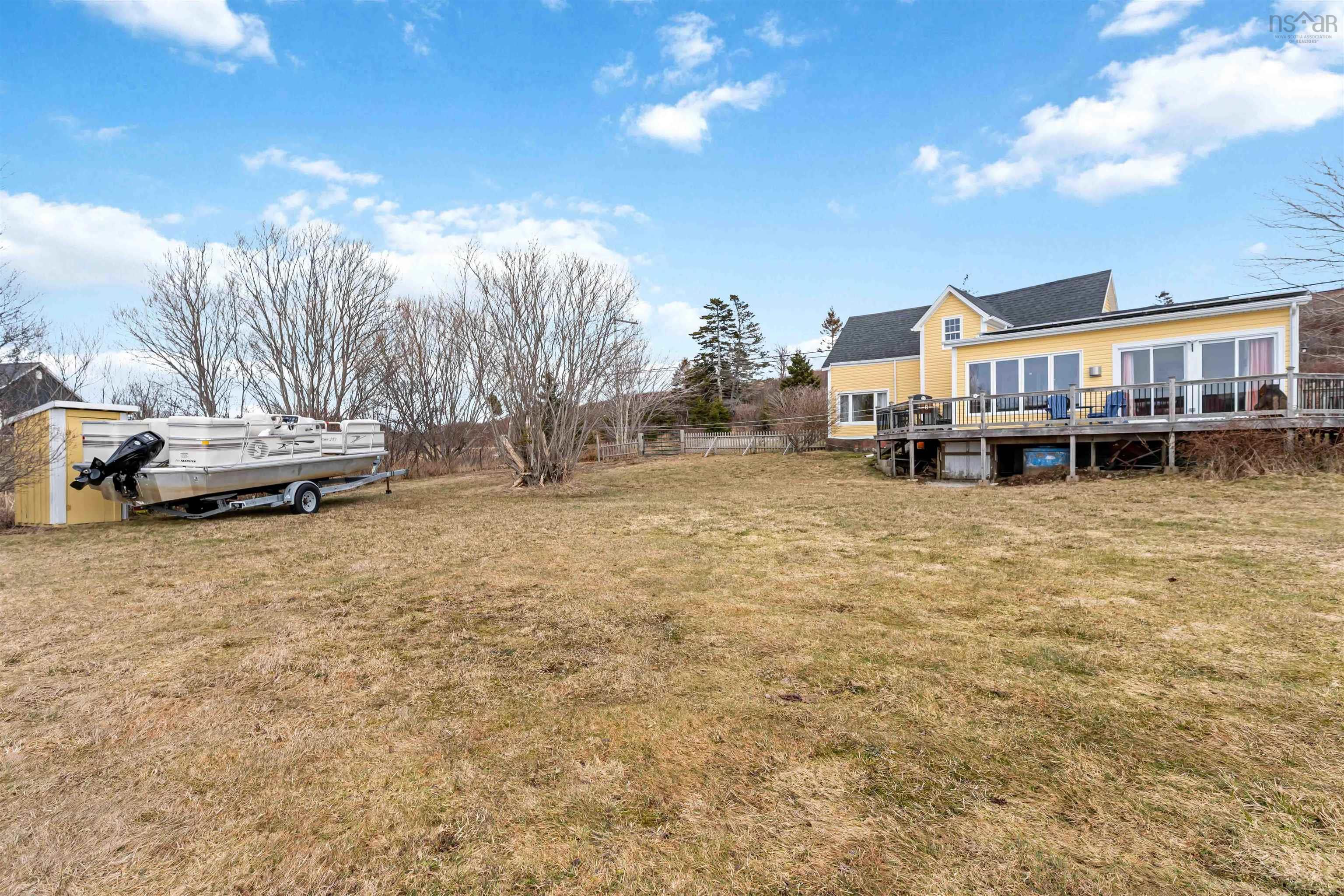 $385,000.00: 92 Lake Darling Road, Darlings Lake