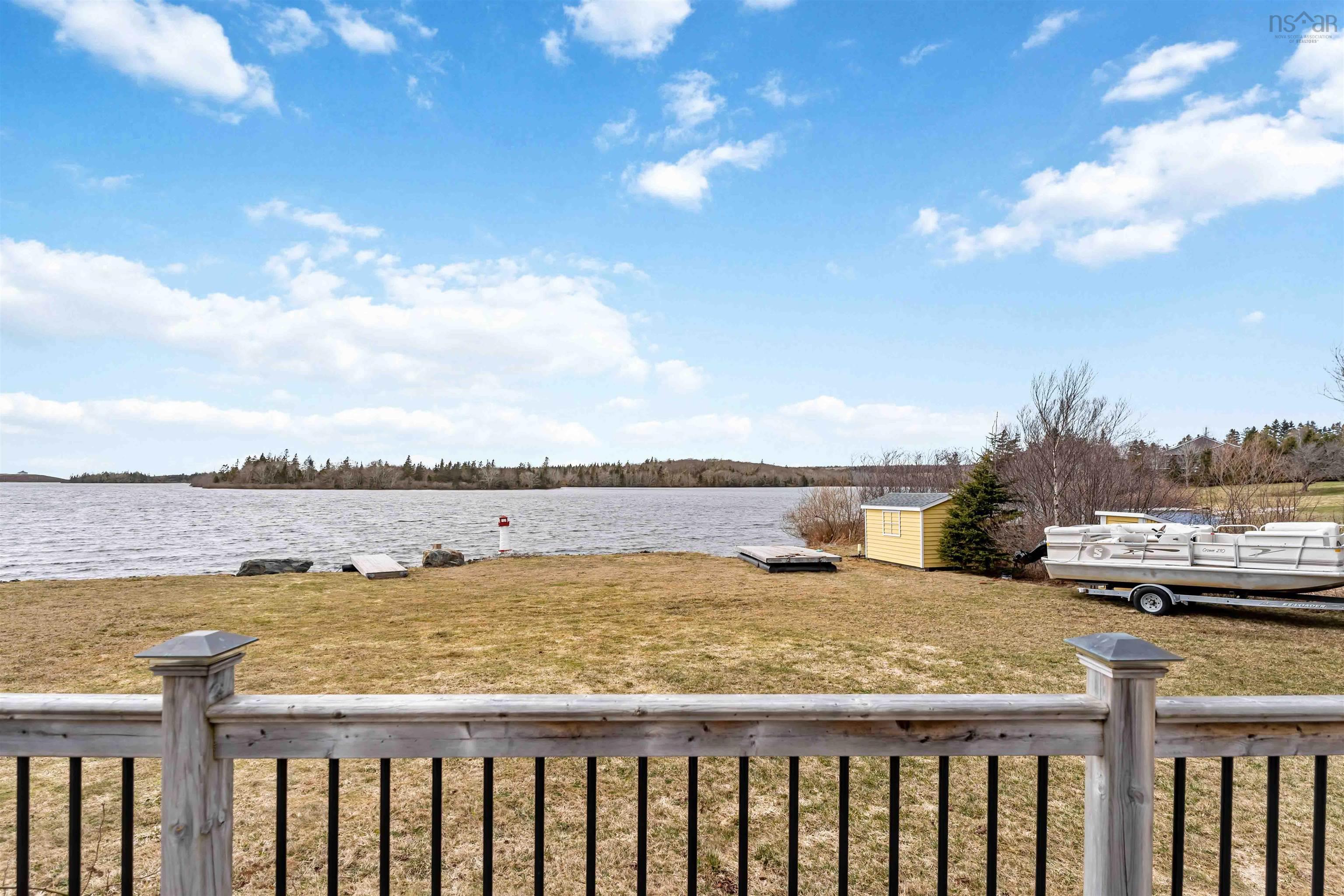 $385,000.00: 92 Lake Darling Road, Darlings Lake