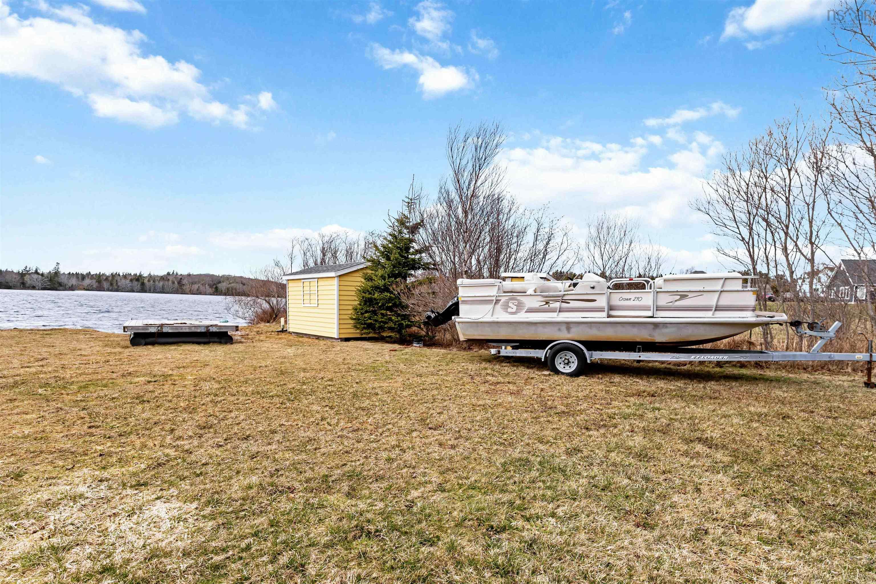 $385,000.00: 92 Lake Darling Road, Darlings Lake