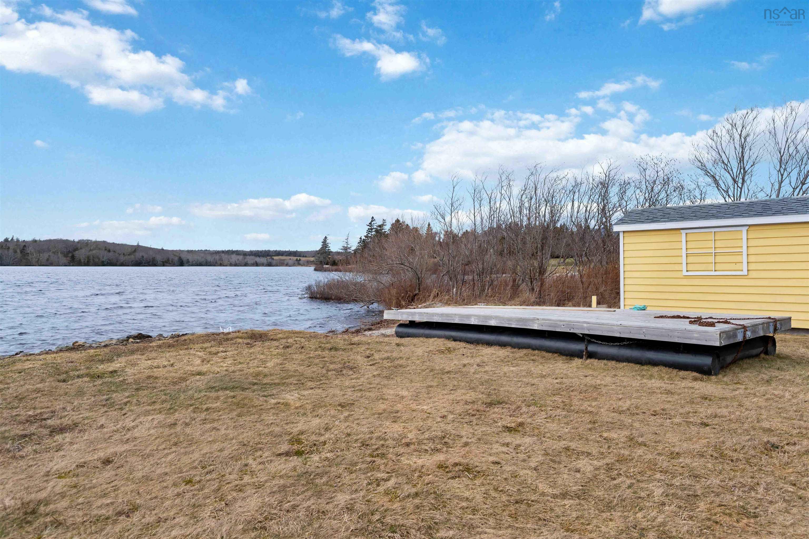 $385,000.00: 92 Lake Darling Road, Darlings Lake