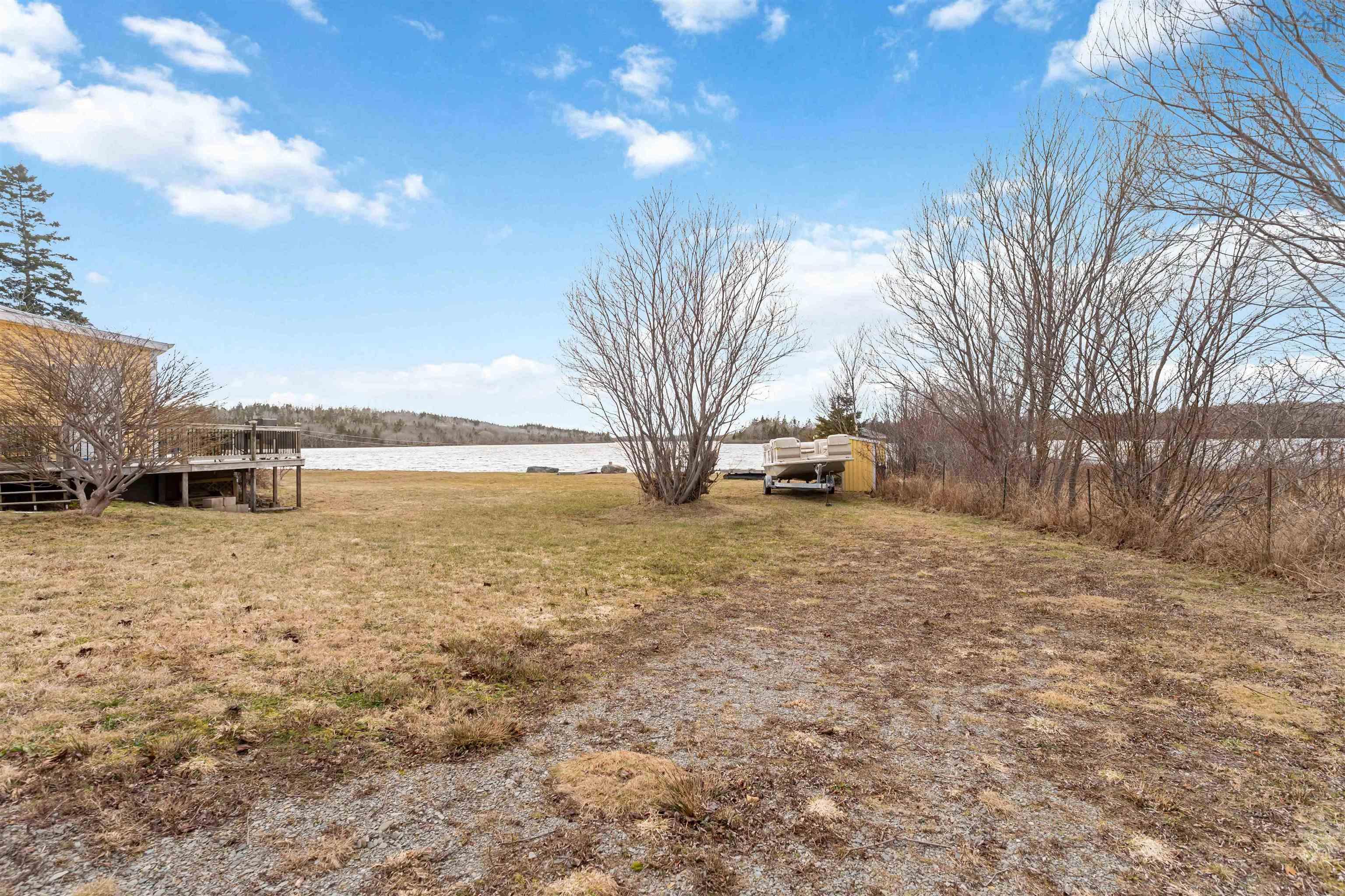 $385,000.00: 92 Lake Darling Road, Darlings Lake