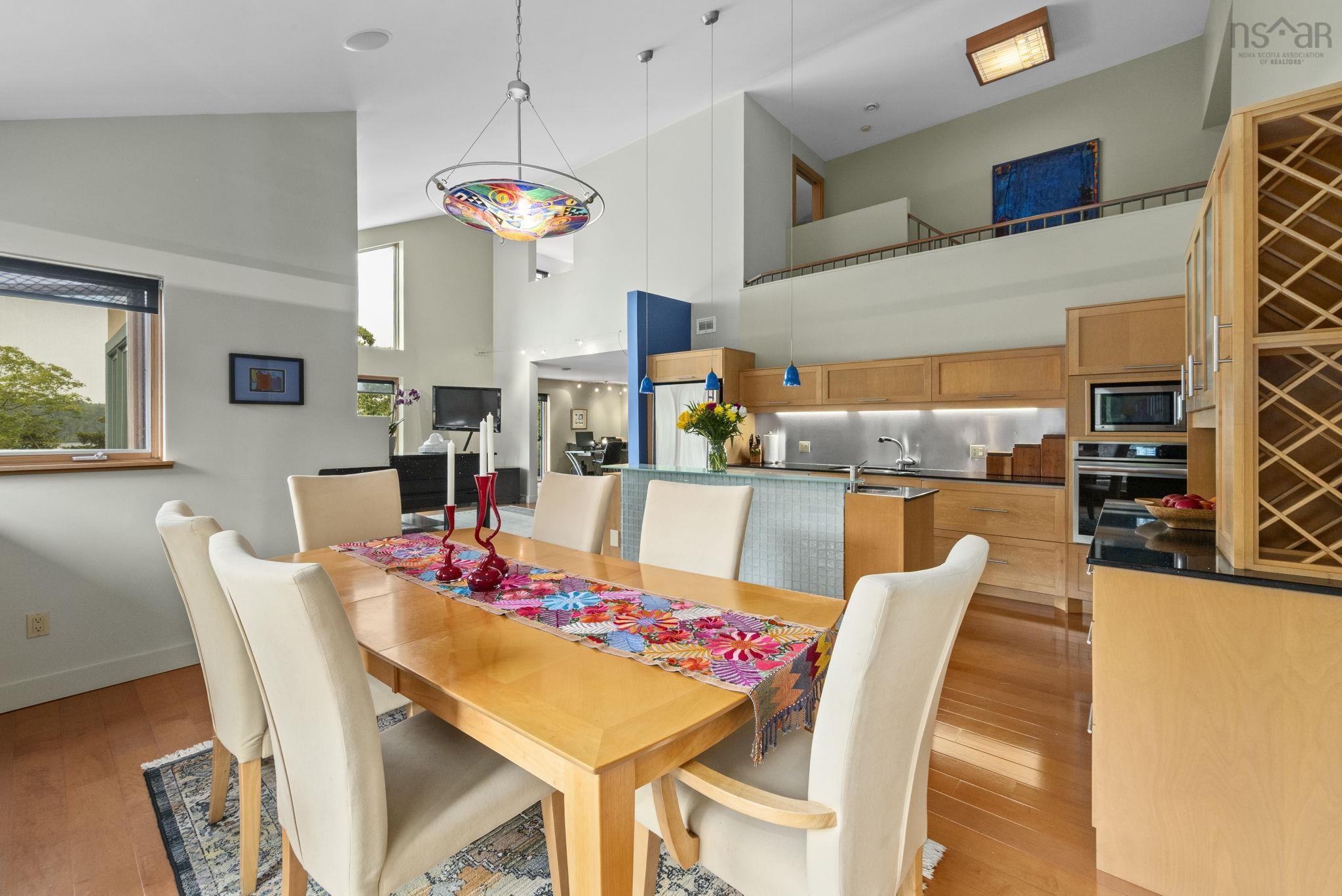 $1,195,000.00: 49 Fairway Grove, Dartmouth