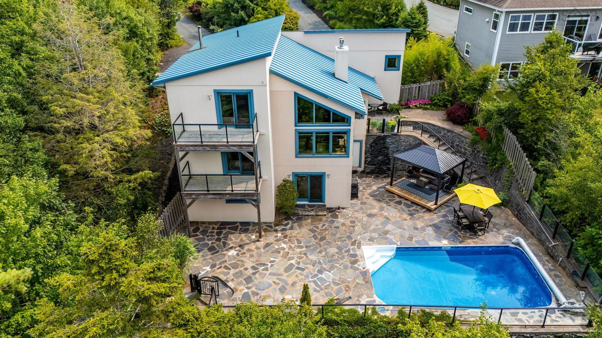 $1,195,000.00: 49 Fairway Grove, Dartmouth