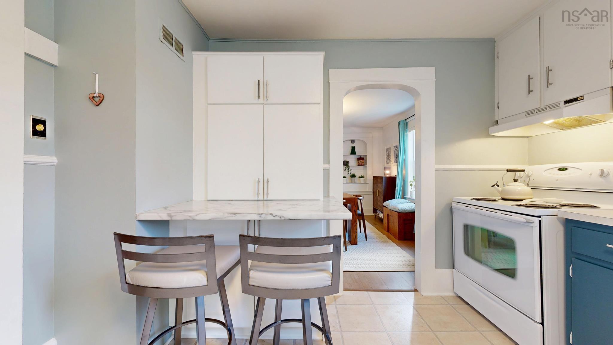 $415,000.00: 7025 12 Highway, North Alton