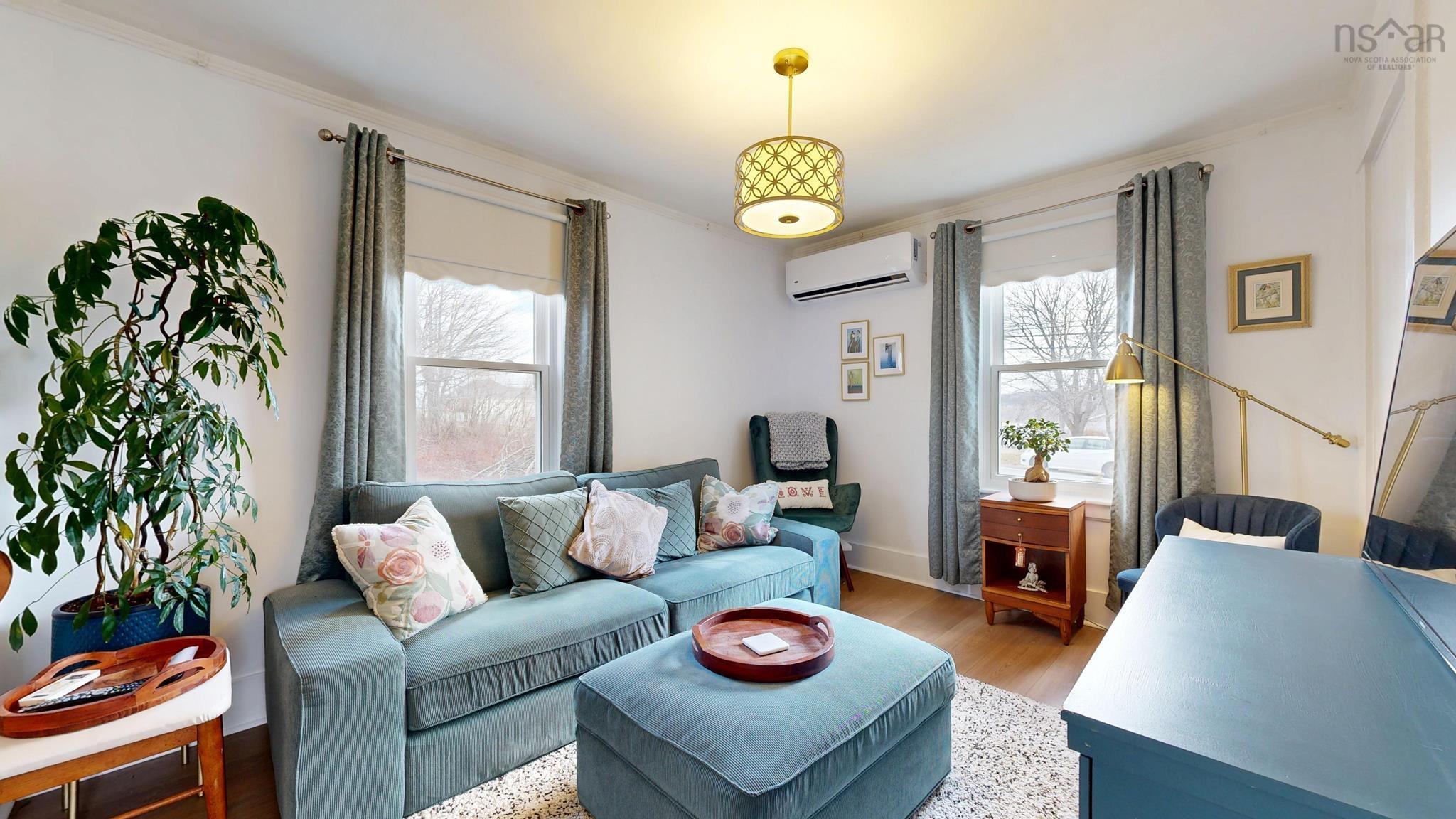 $415,000.00: 7025 12 Highway, North Alton