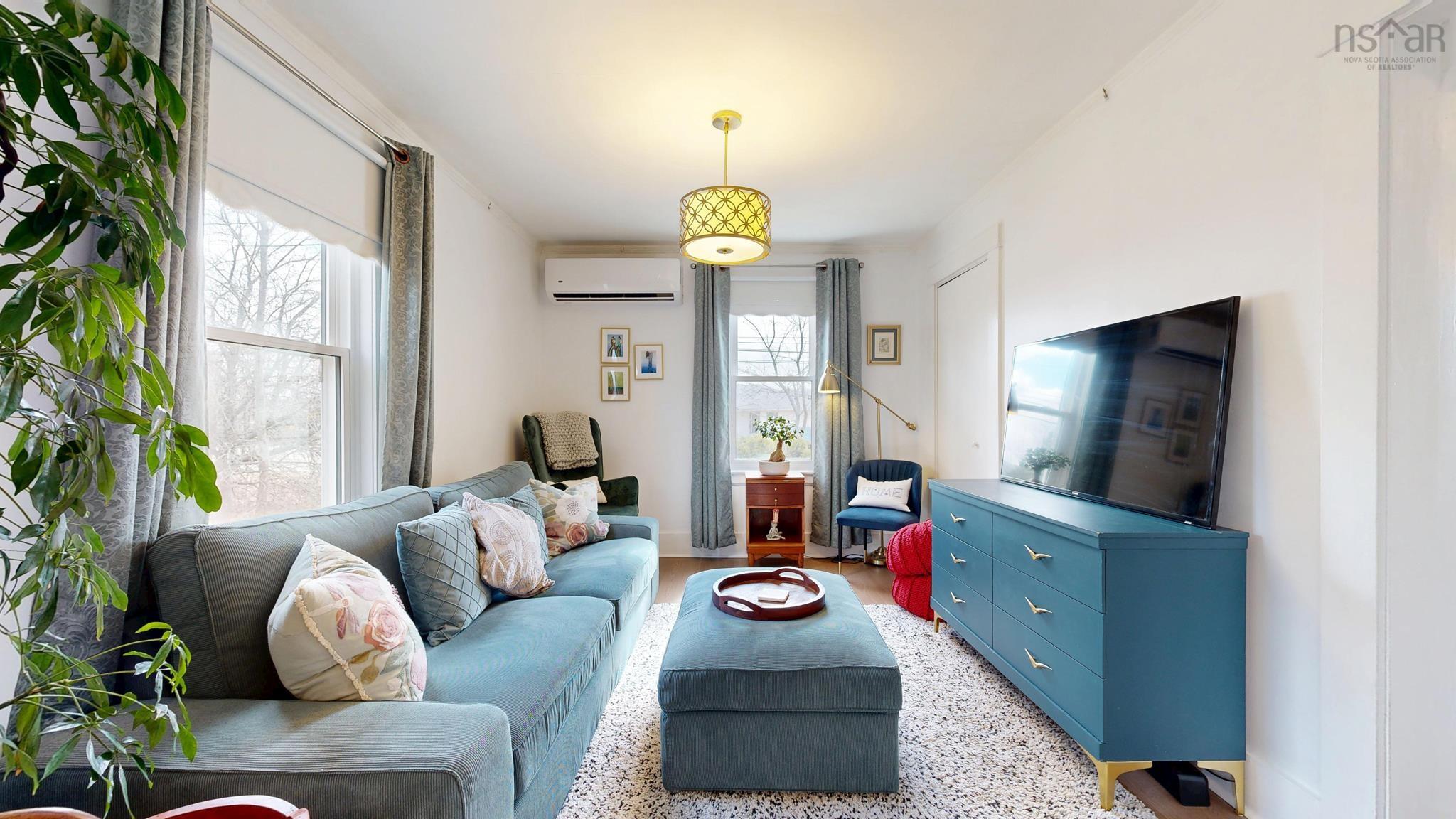 $415,000.00: 7025 12 Highway, North Alton