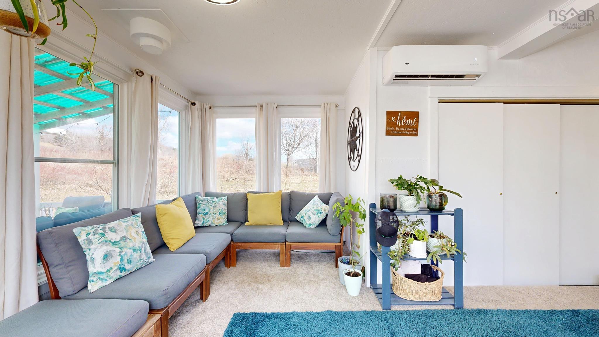 $415,000.00: 7025 12 Highway, North Alton