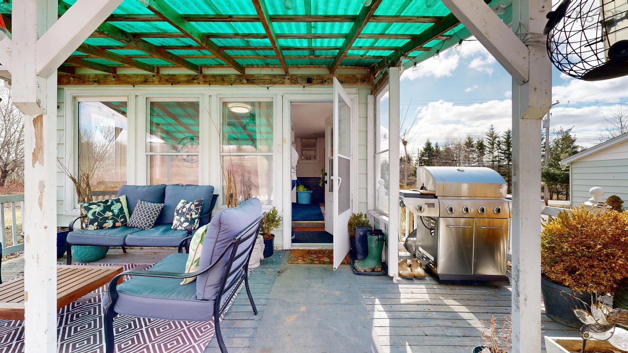 $415,000.00: 7025 12 Highway, North Alton