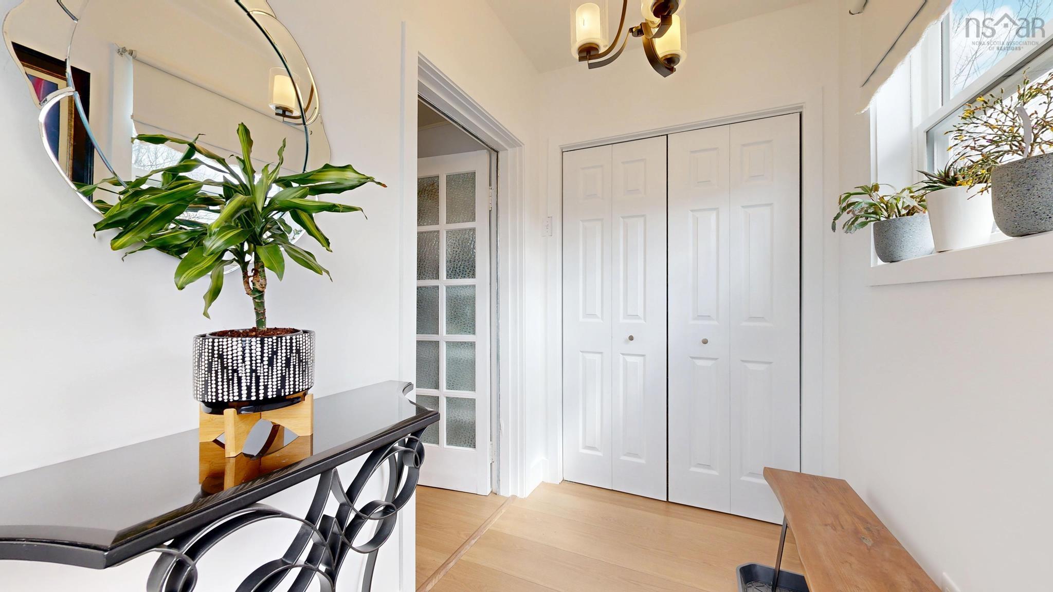 $415,000.00: 7025 12 Highway, North Alton