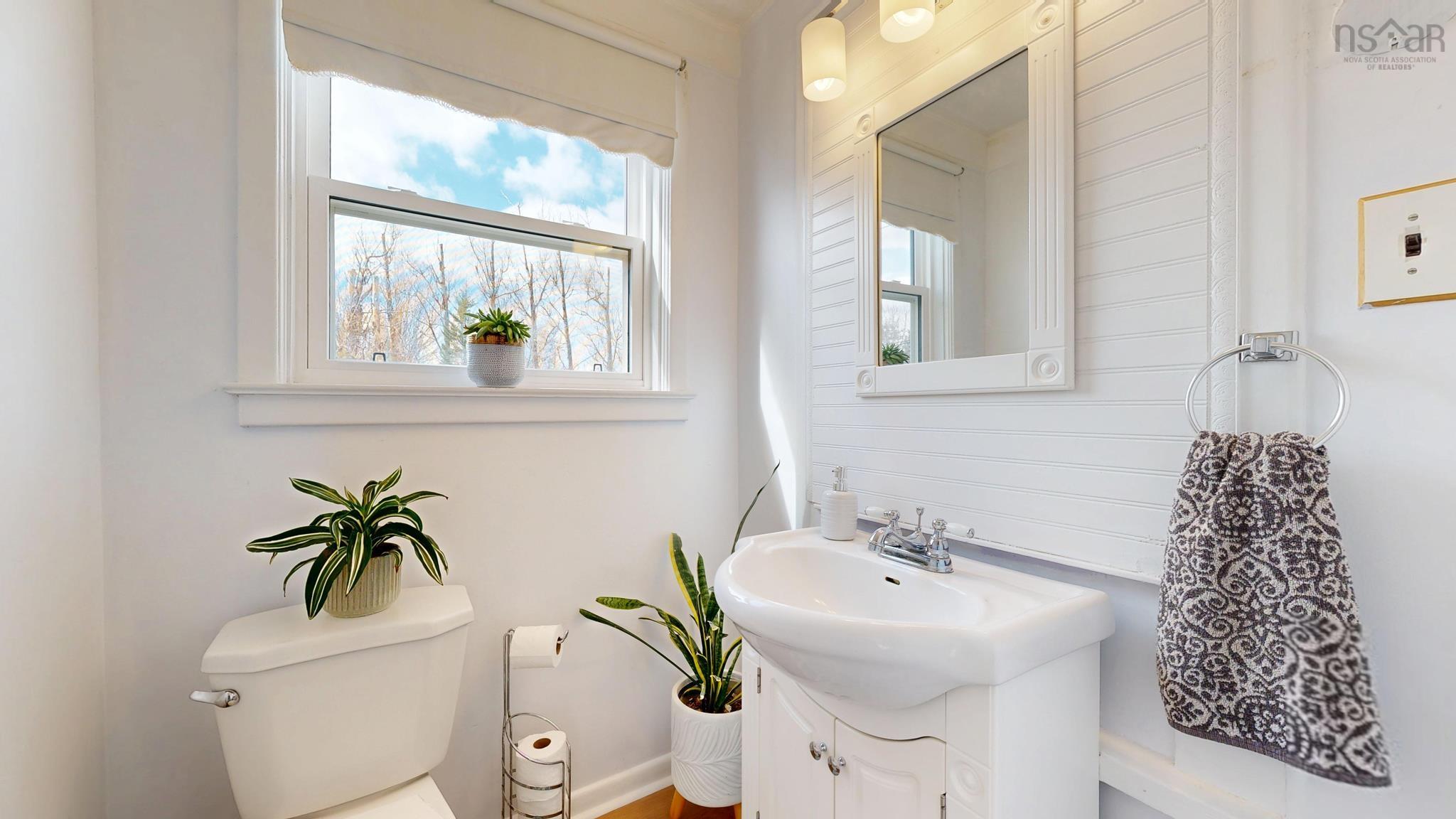 $415,000.00: 7025 12 Highway, North Alton