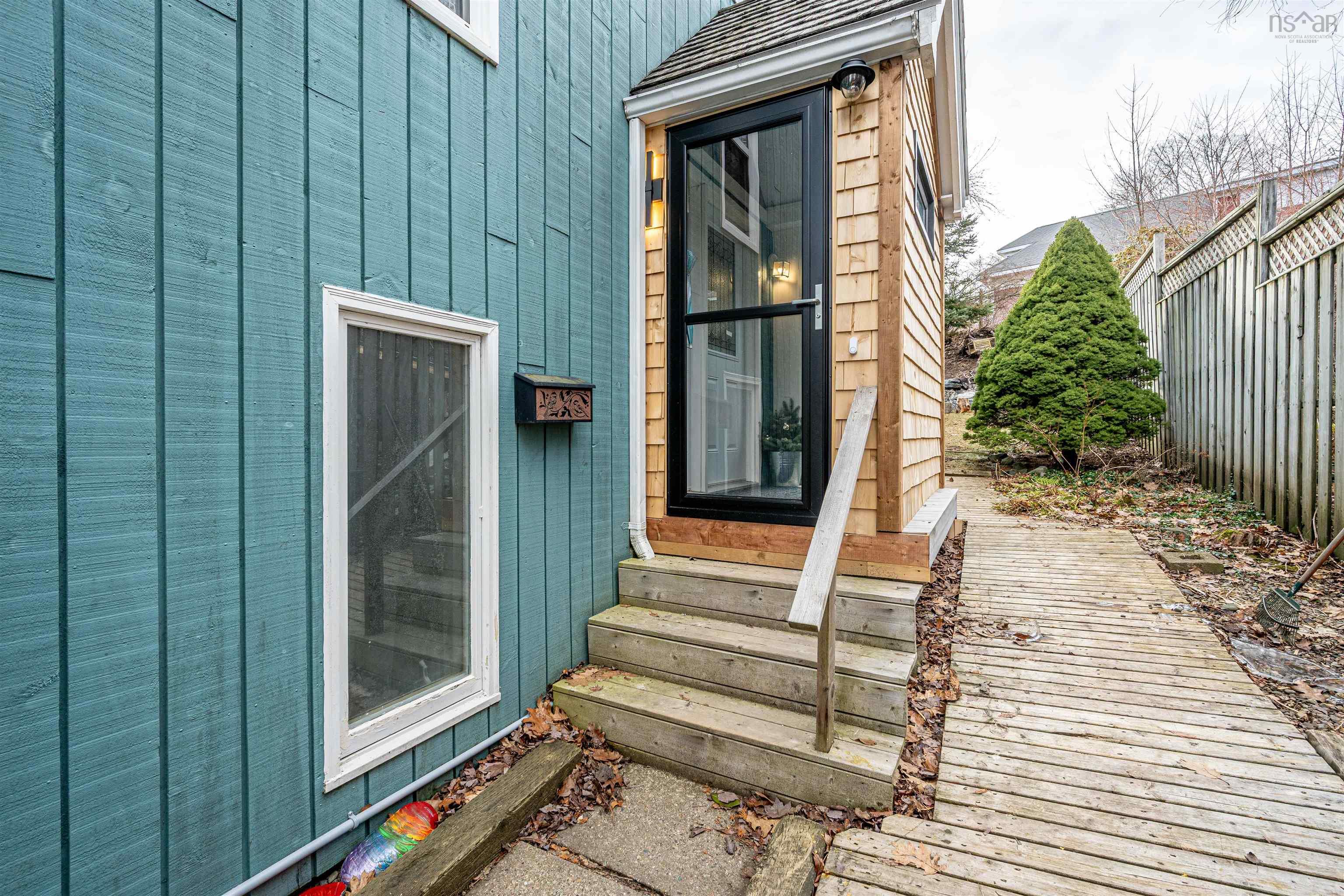 $649,900.00: 450 Shore Drive, Bedford