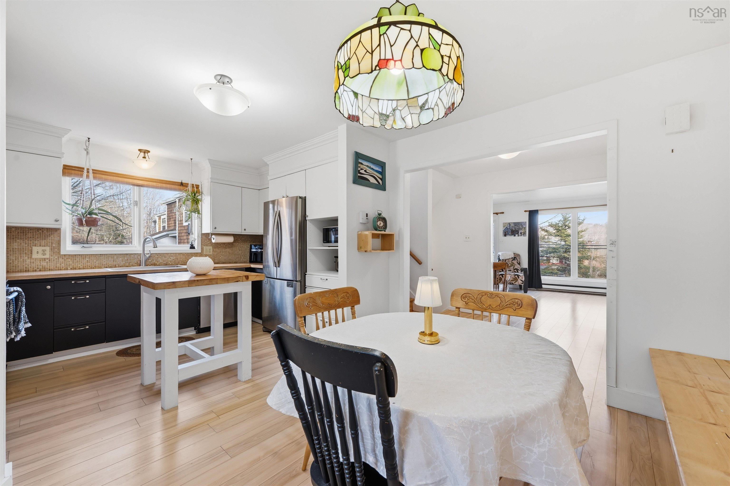 $649,900.00: 450 Shore Drive, Bedford