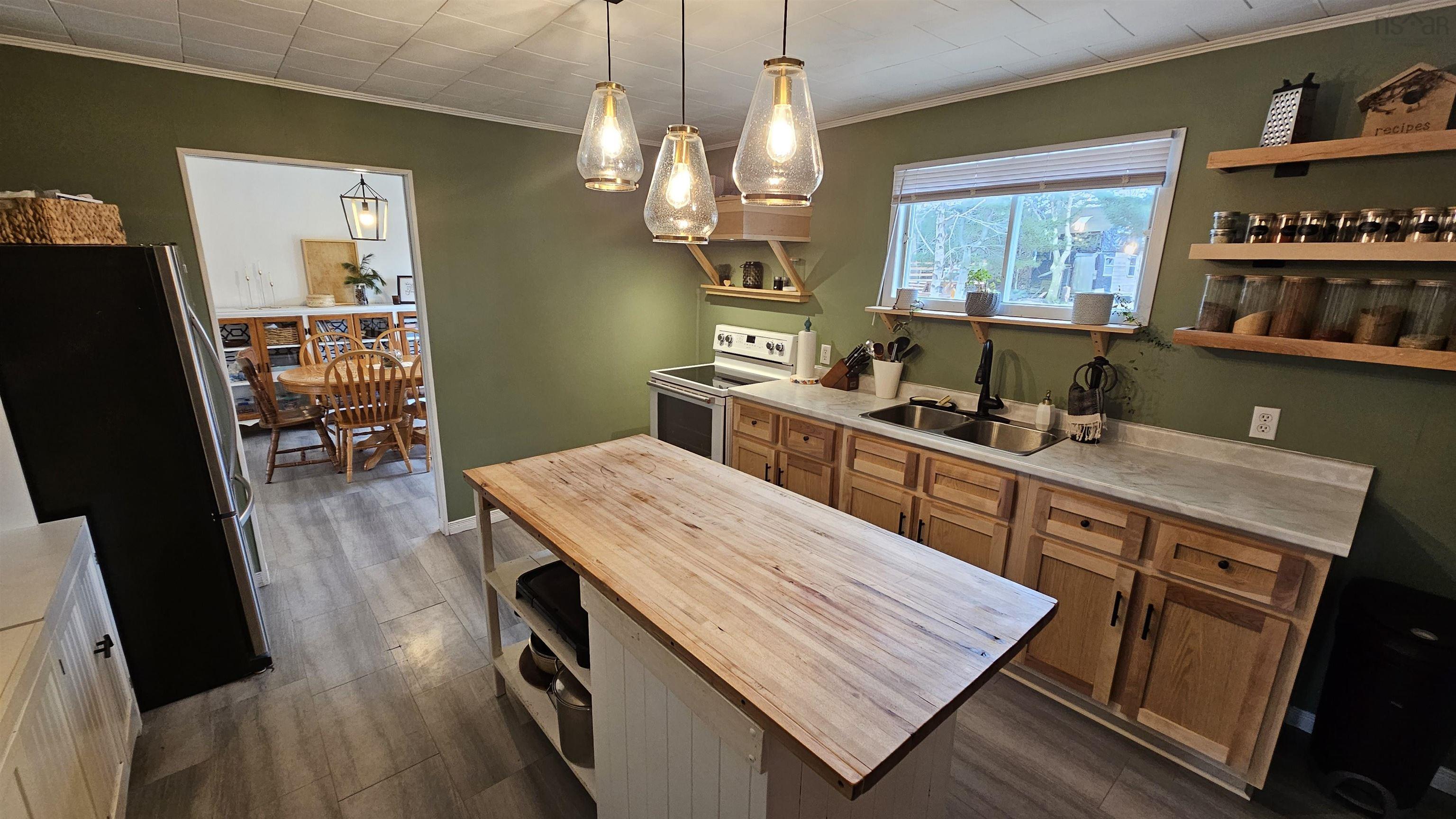 $350,000.00: 1093 Oak Park Road, Barrington