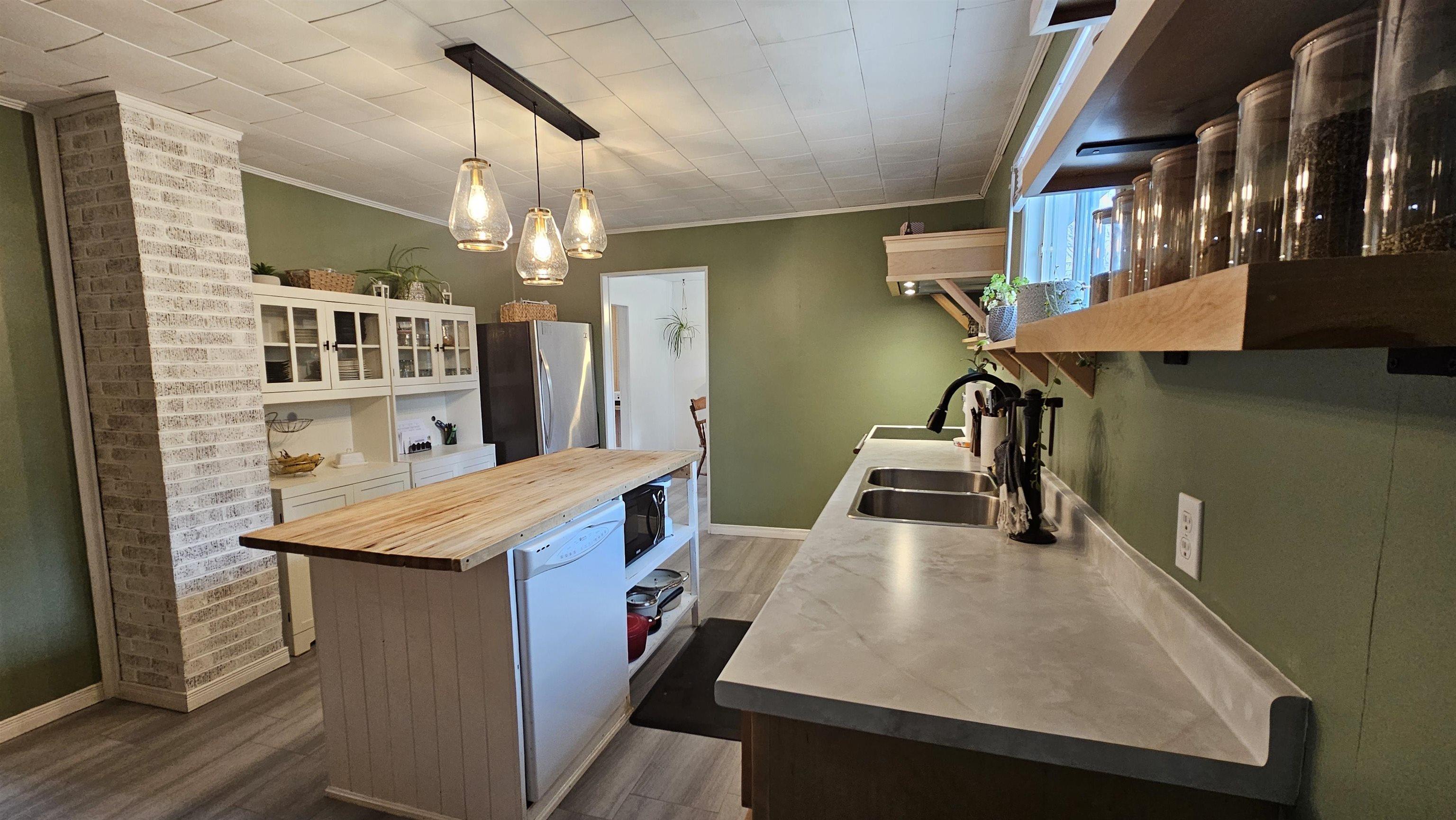 $350,000.00: 1093 Oak Park Road, Barrington