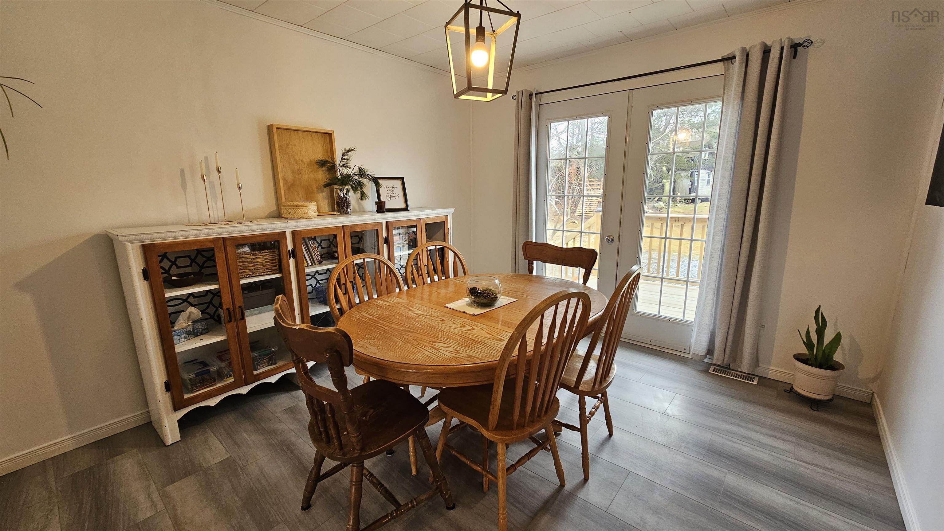 $350,000.00: 1093 Oak Park Road, Barrington