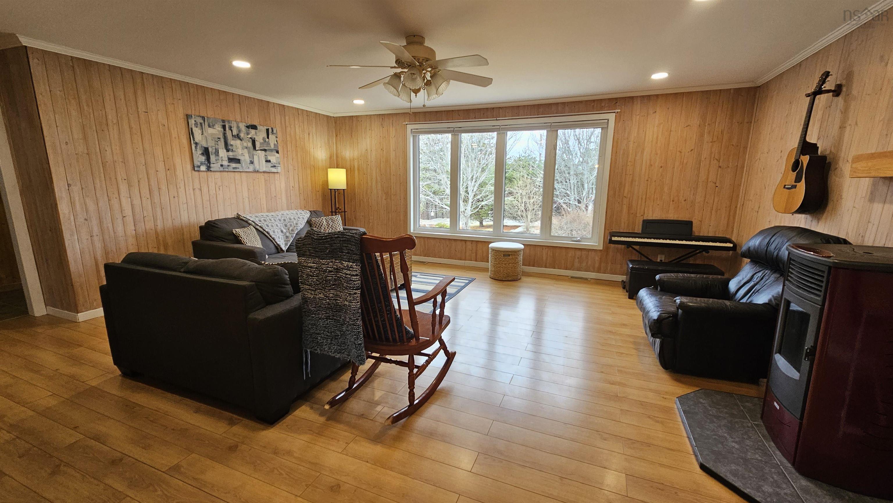 $350,000.00: 1093 Oak Park Road, Barrington