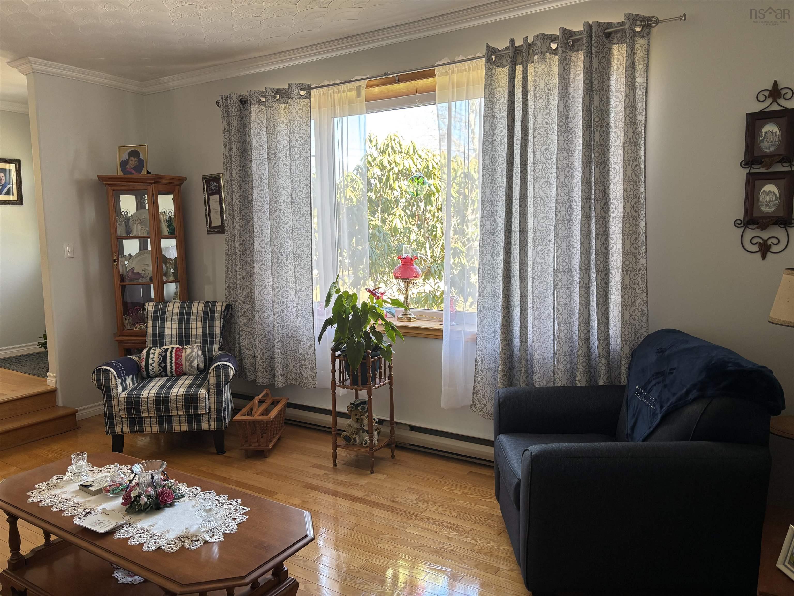 $440,000.00: 69 Sunrise Drive, Georges River