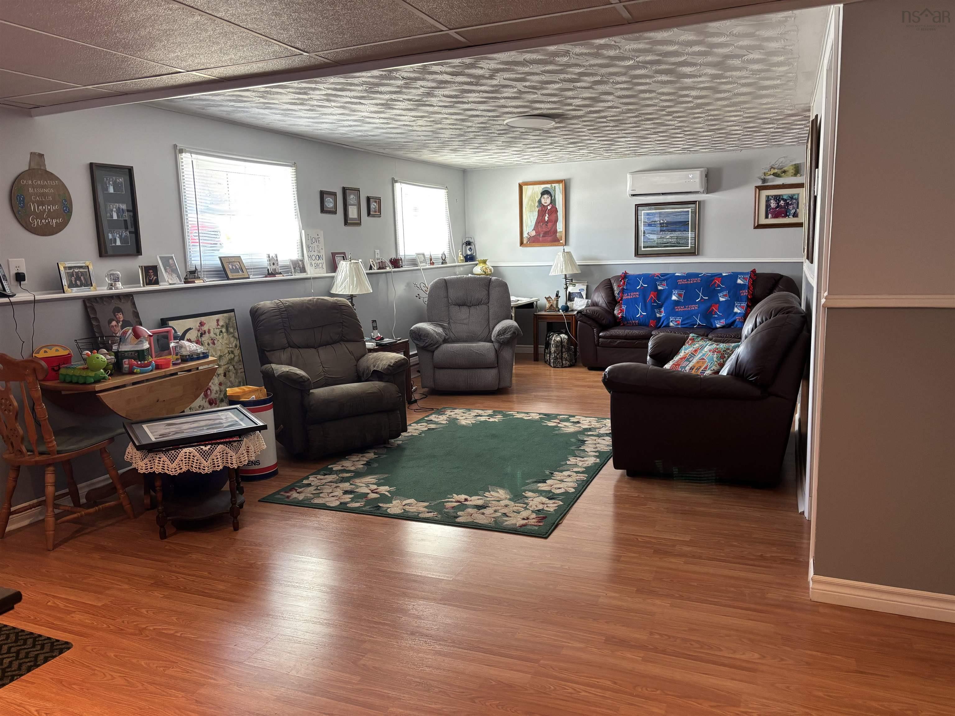 $440,000.00: 69 Sunrise Drive, Georges River