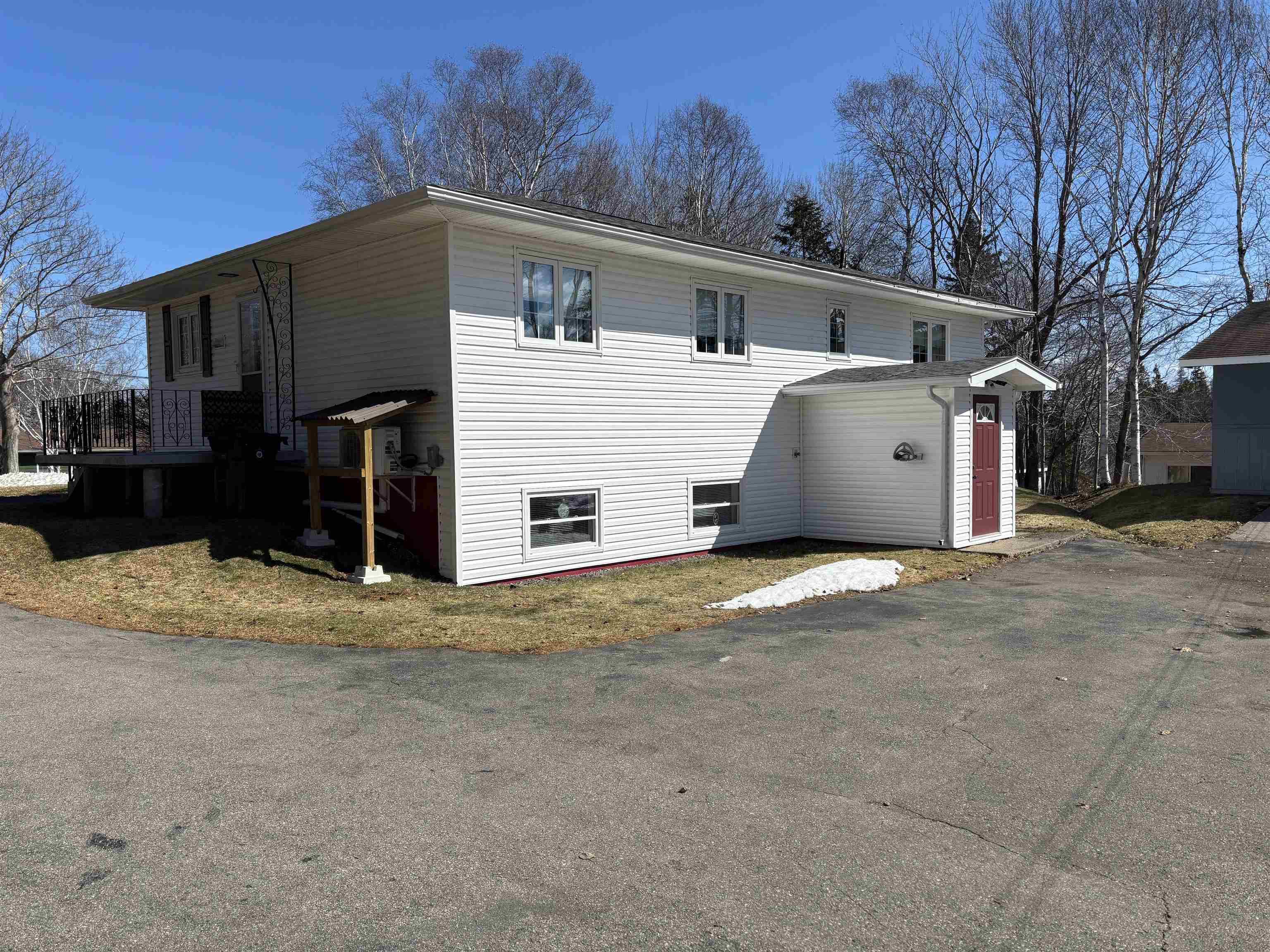 $440,000.00: 69 Sunrise Drive, Georges River