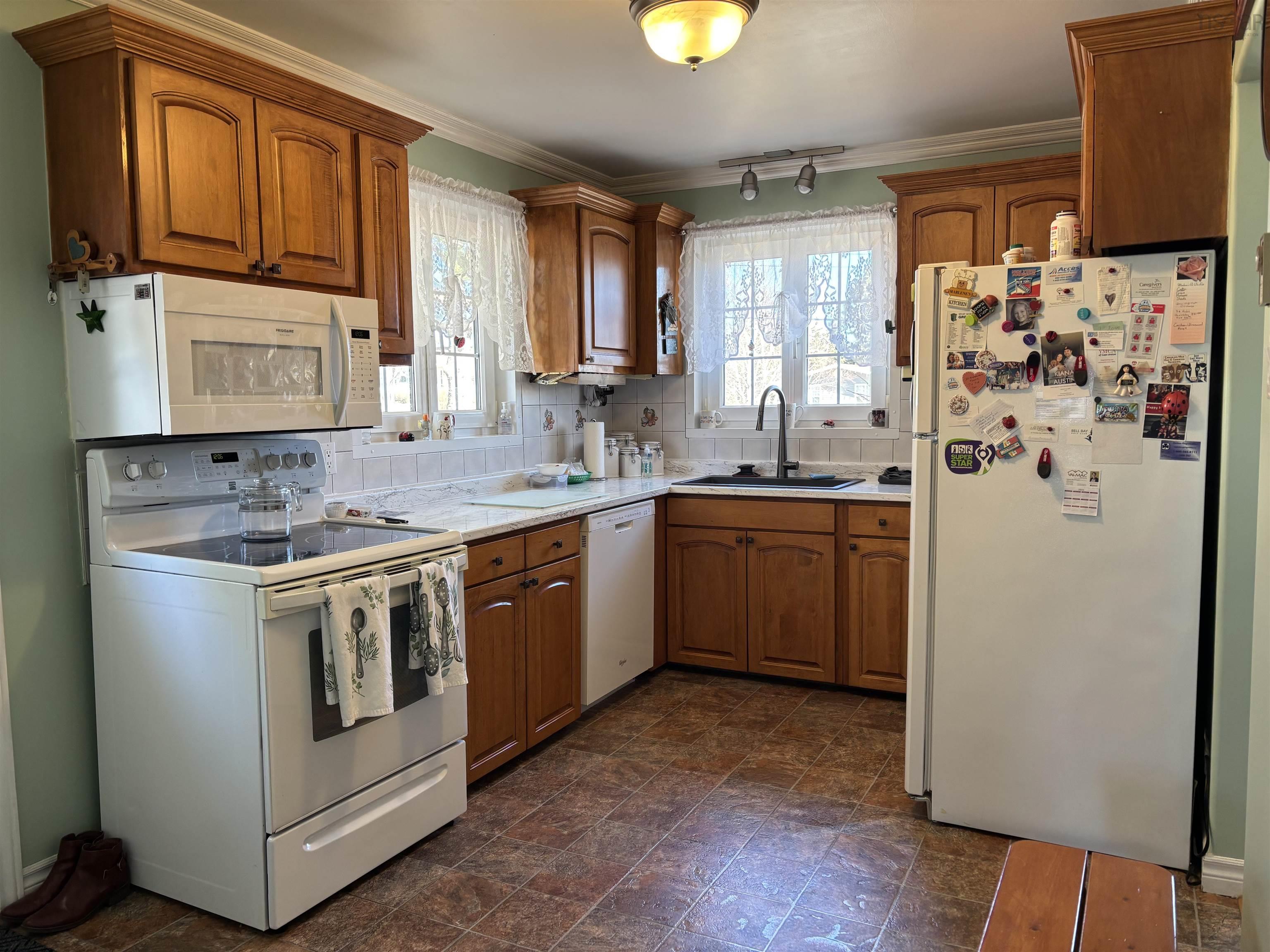 $440,000.00: 69 Sunrise Drive, Georges River