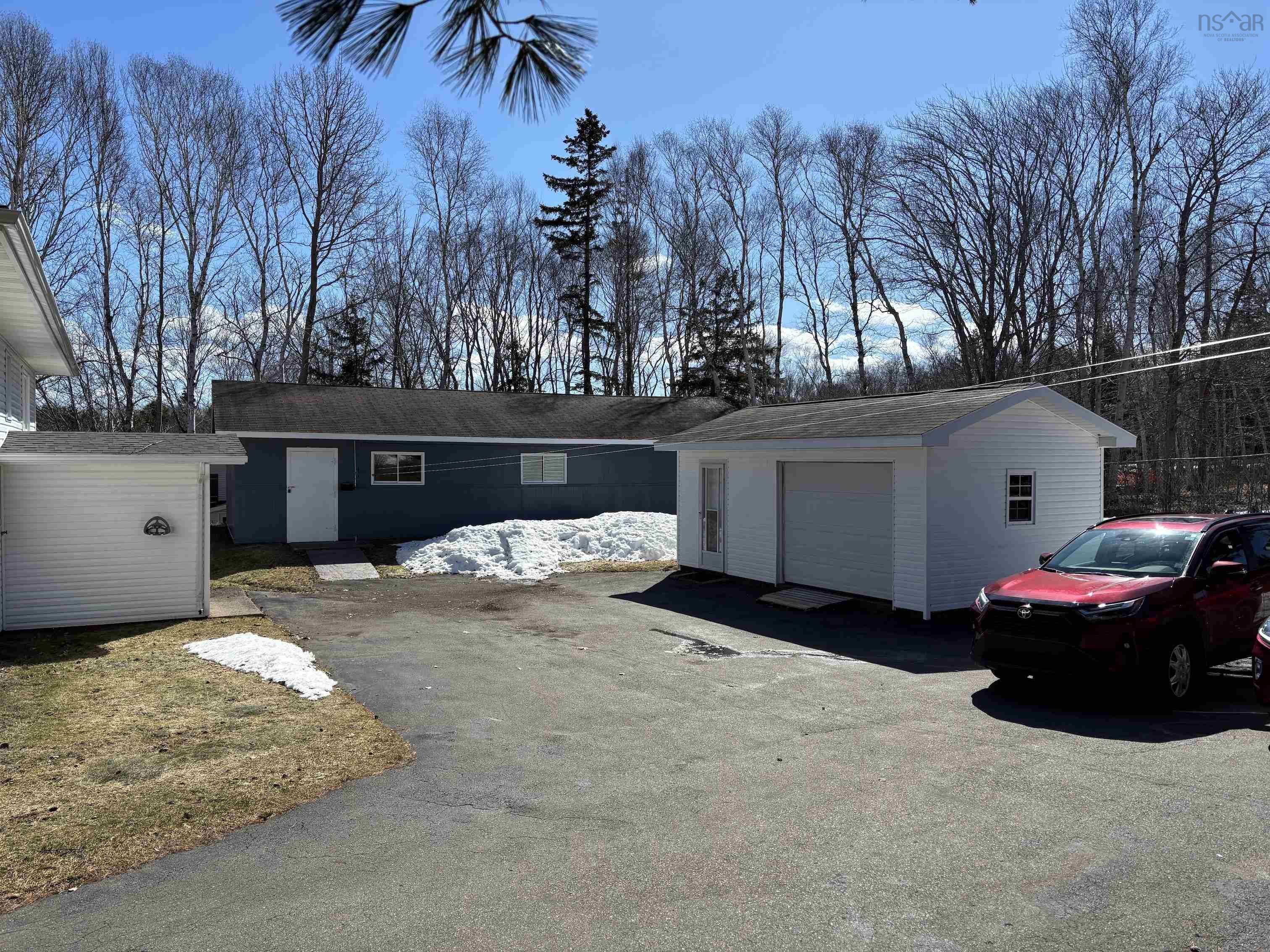 $440,000.00: 69 Sunrise Drive, Georges River