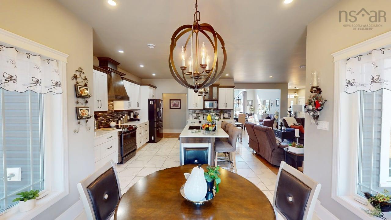 $695,000.00: 1910 West Street, Westville