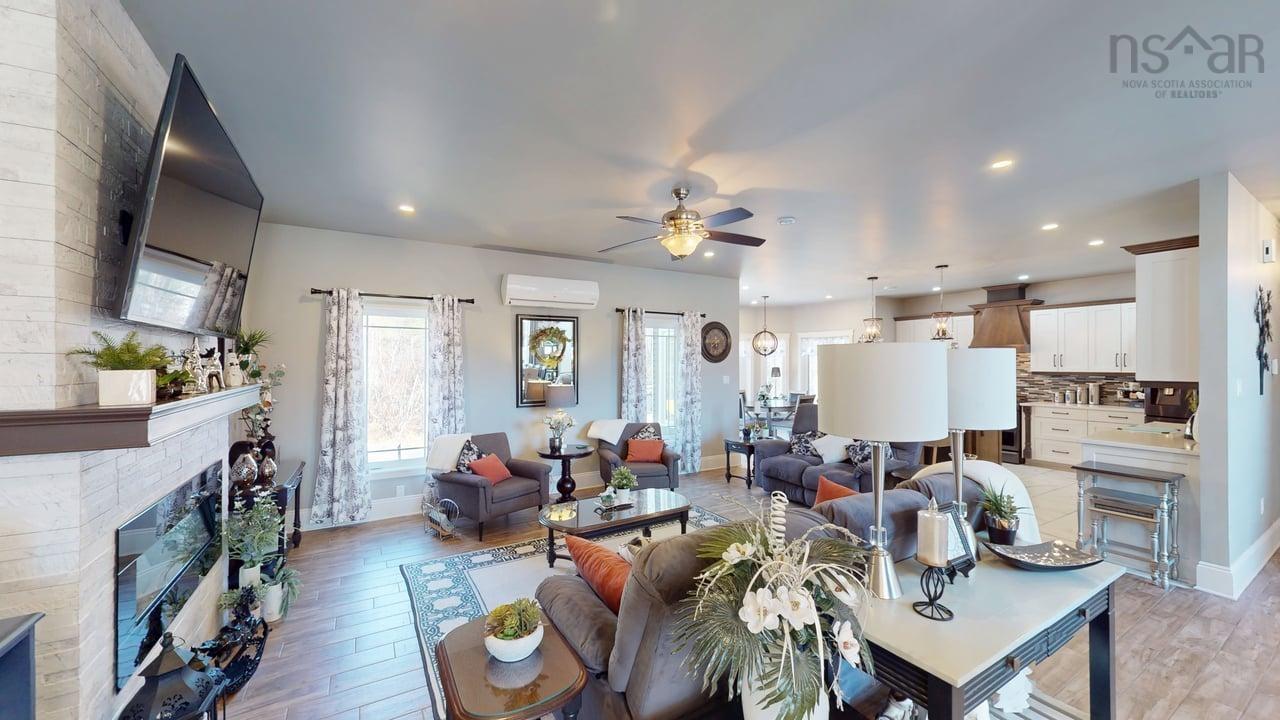 $695,000.00: 1910 West Street, Westville