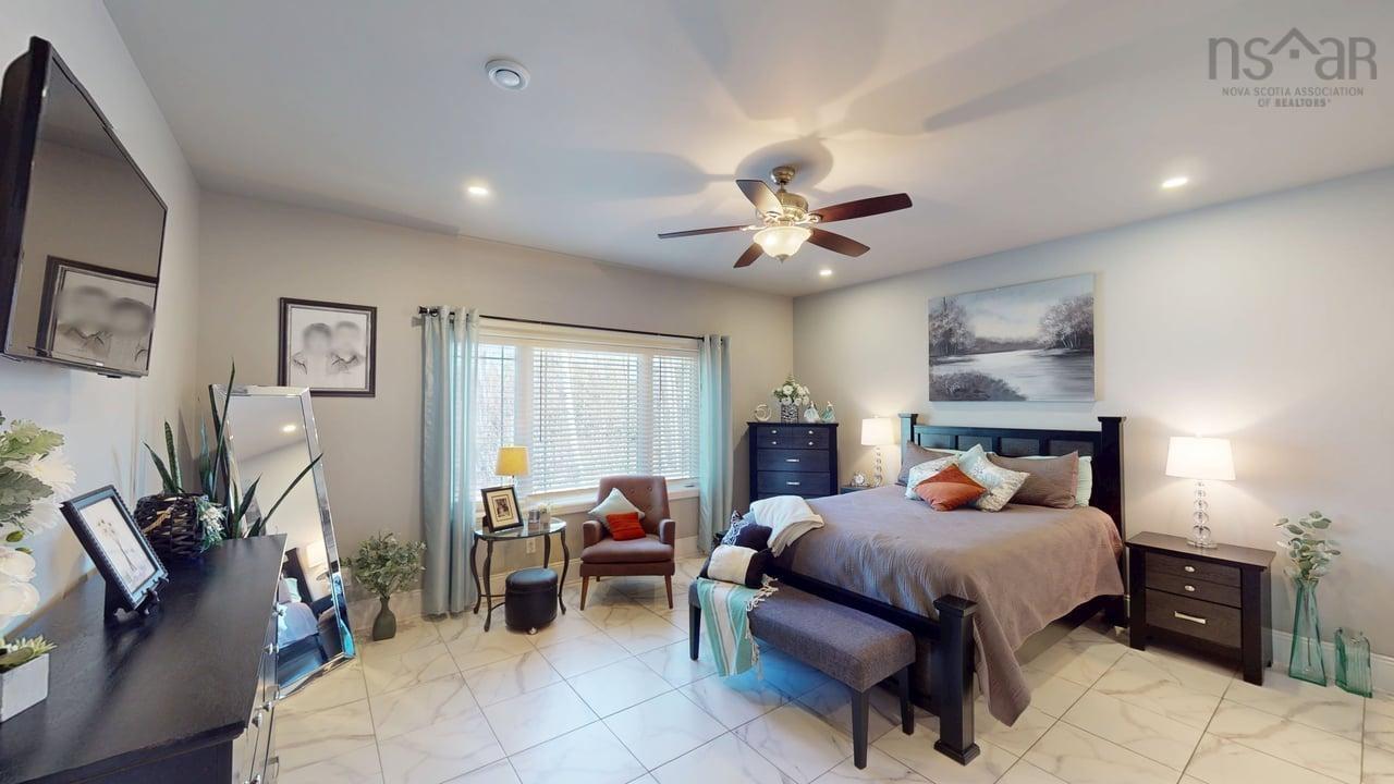 $695,000.00: 1910 West Street, Westville