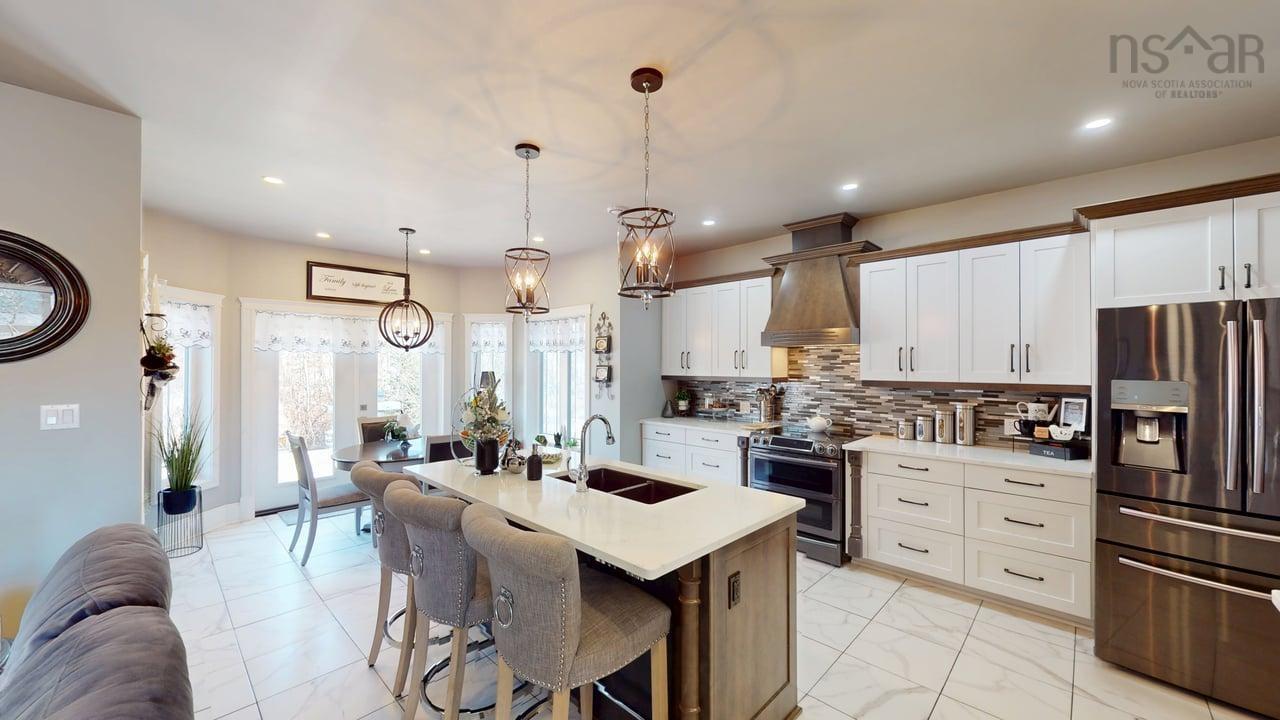 $695,000.00: 1910 West Street, Westville